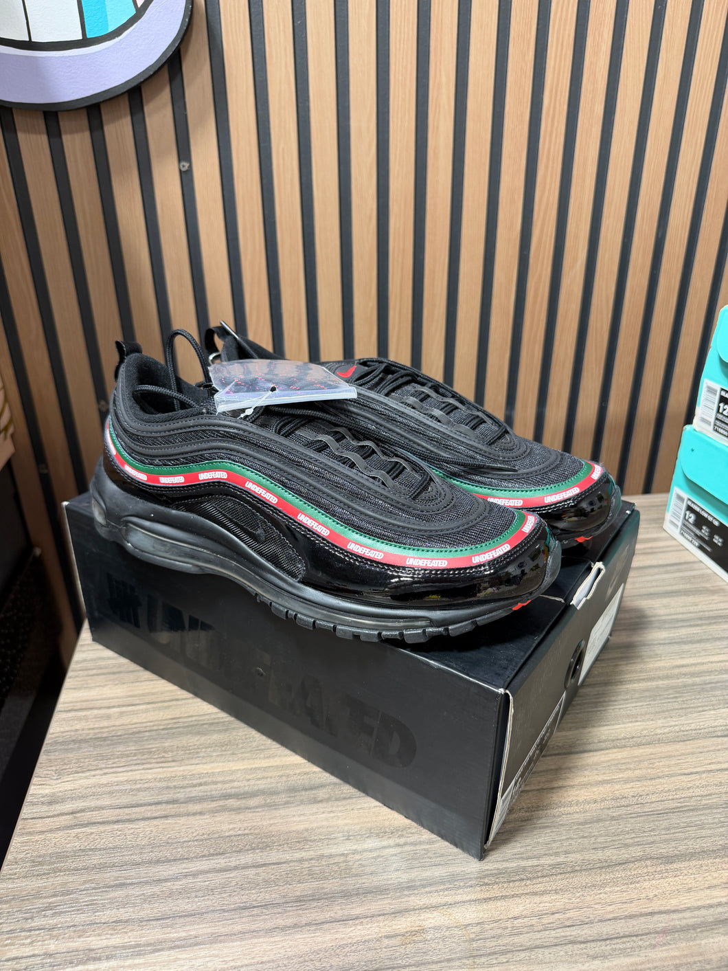 air max 97 x undefeated black