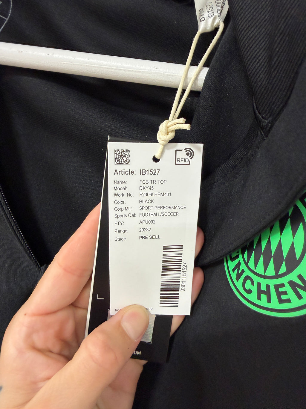 Adidas FC Bayern Munich 2023/24 Training Quarter-Zip Top Size Medium Mens