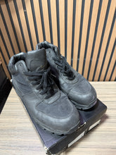 Load image into Gallery viewer, Nike Air Max Goadome boots Sz 11.5
