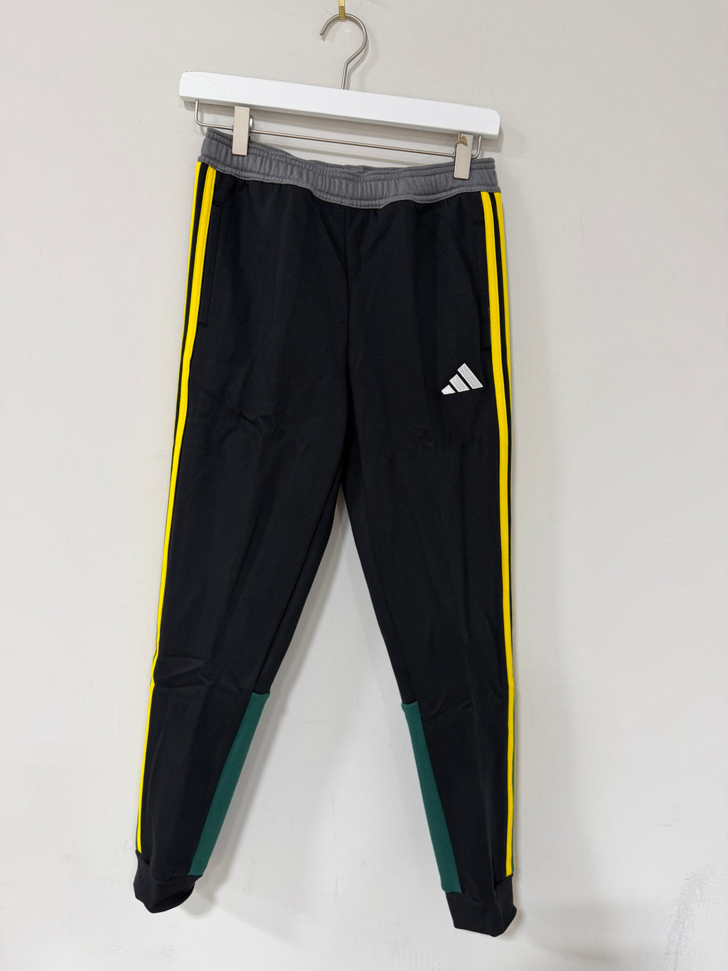 Adidas Entrada 22 Sweatpant Sz Youth Medium