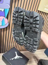 Load image into Gallery viewer, Nike Air Max Goadome boots Sz 11.5
