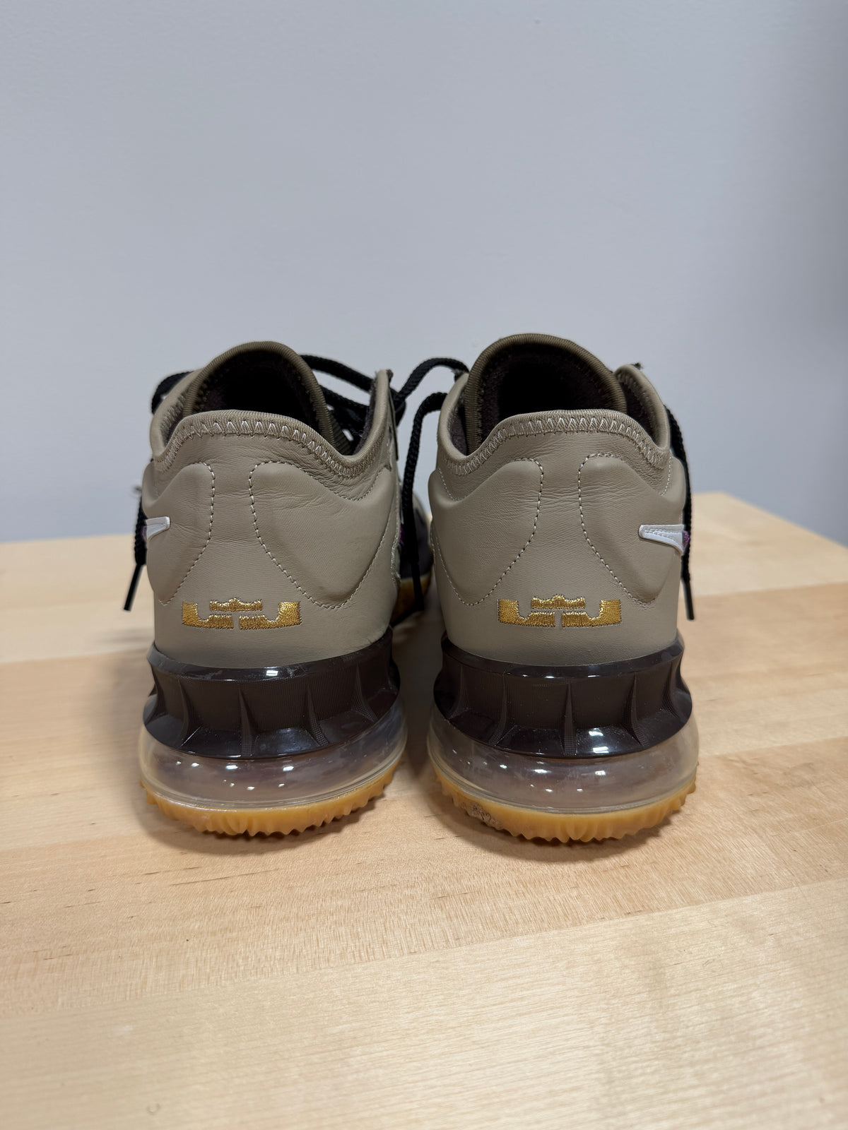atmos x Nike LeBron 18 Low 'Viotech' sz 12.5