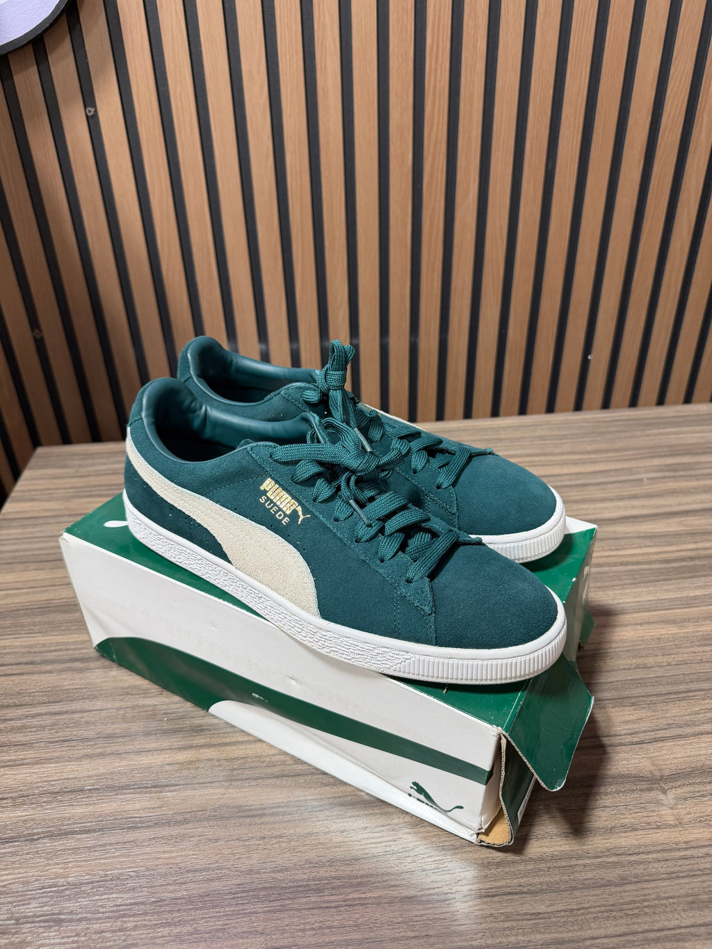 Puma Suede Classic Sz 12 Green/White