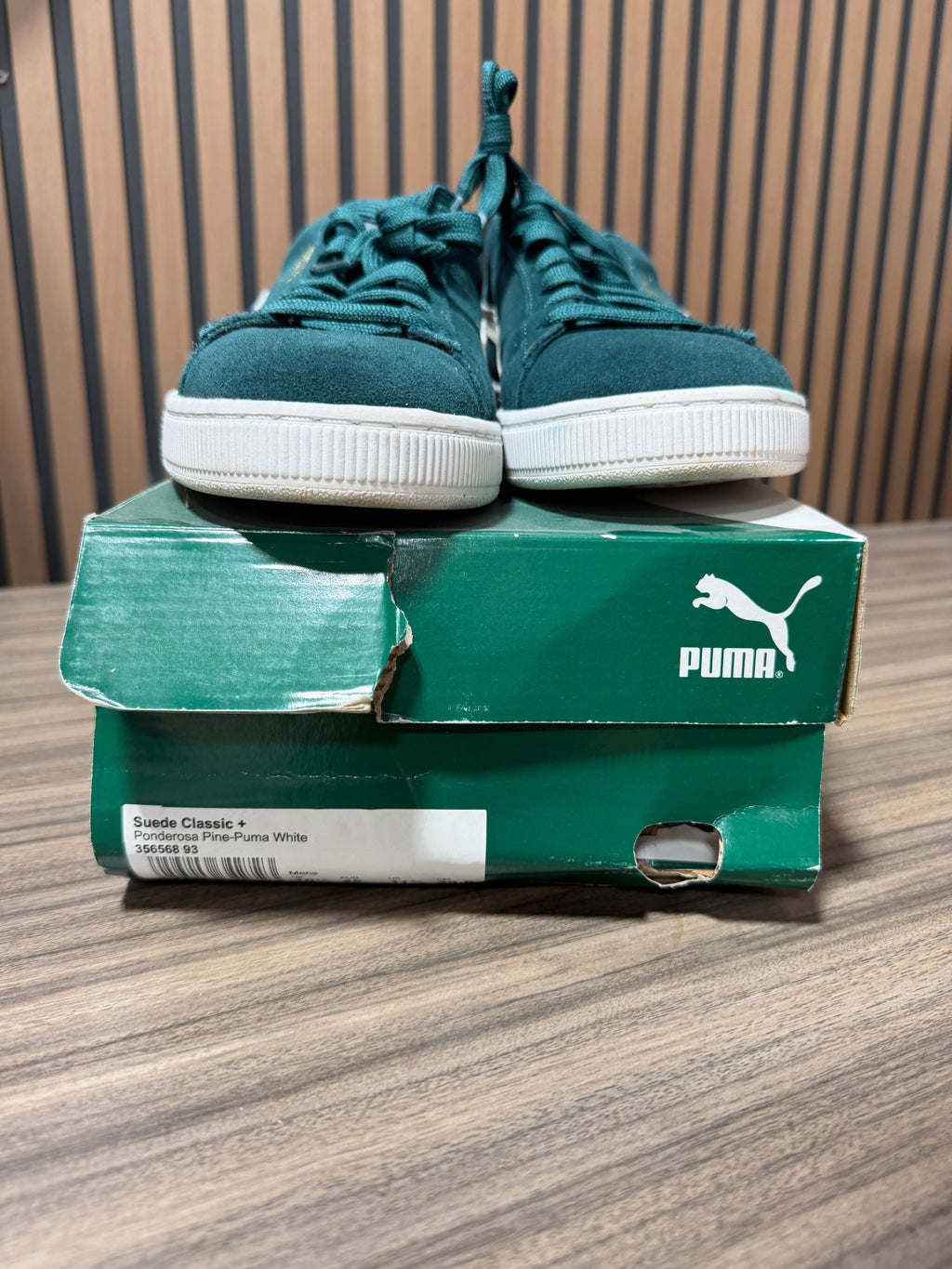 Puma Suede Classic Sz 12 Green/White