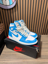 Load image into Gallery viewer, Air Jordan 1 Retro High OG 'UNC' 2015 Sz 12

