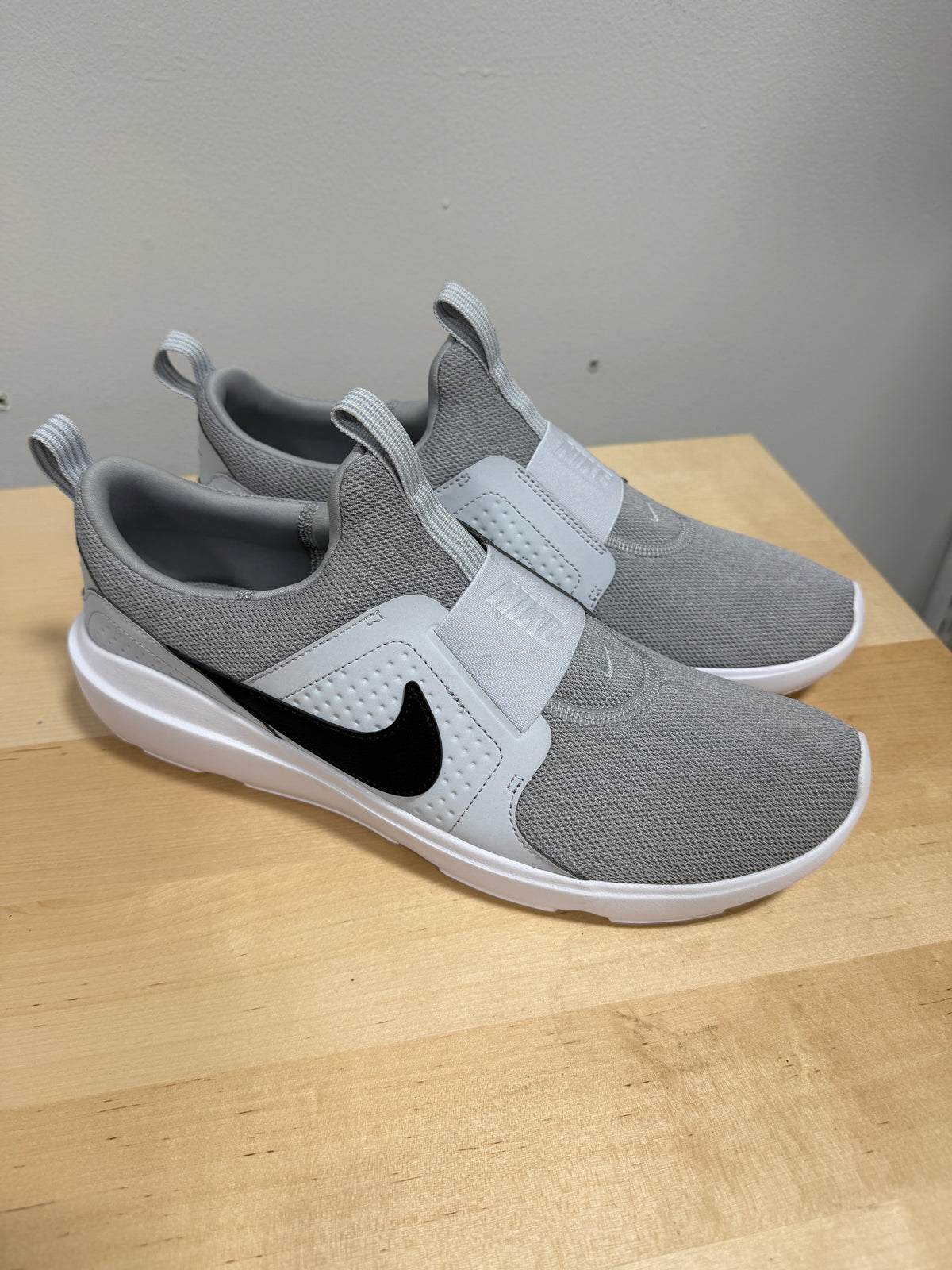 Nike AD Comfort 'Pure Platinum' Sz 12/13