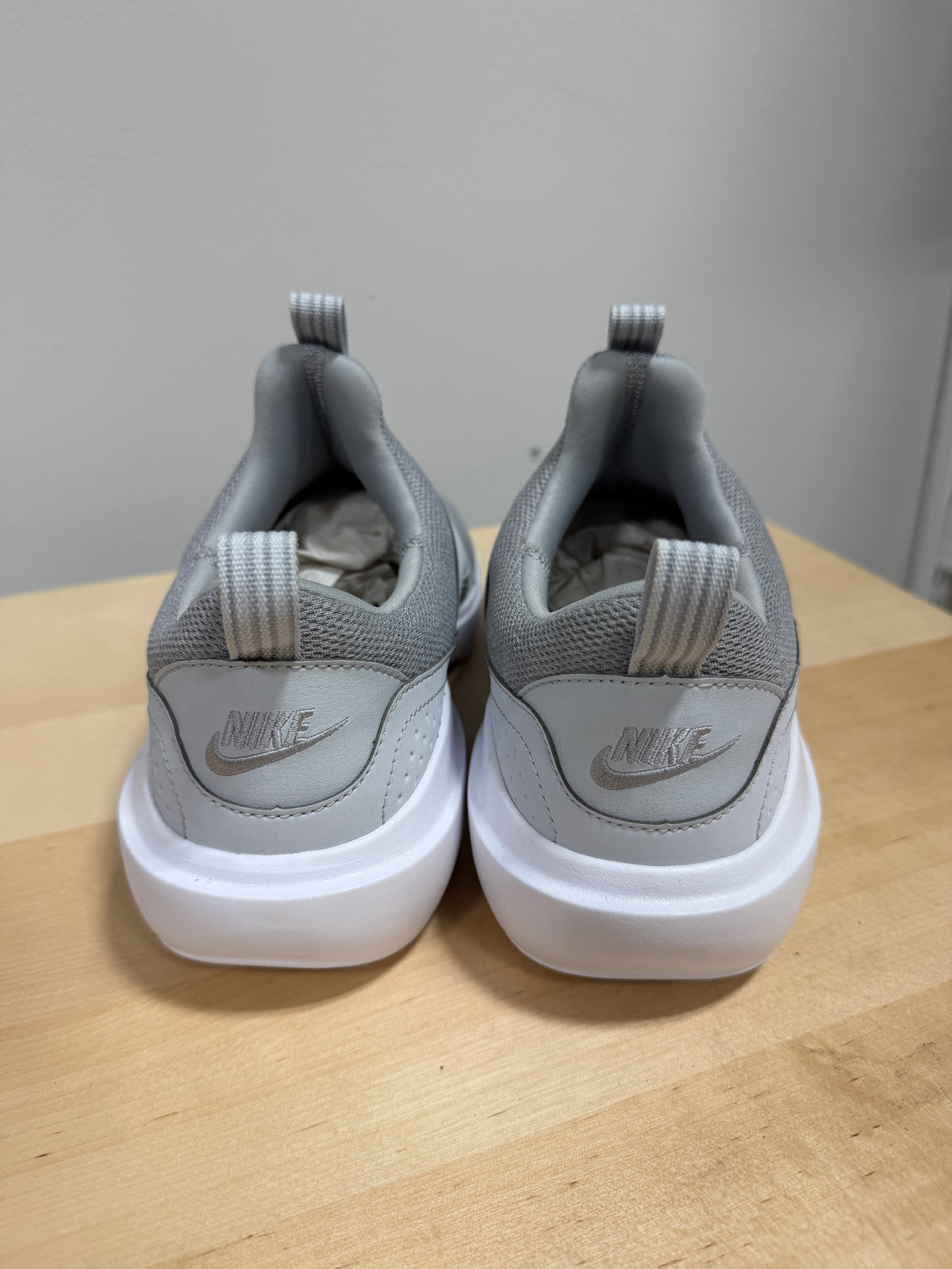 Nike AD Comfort 'Pure Platinum' Sz 12/13