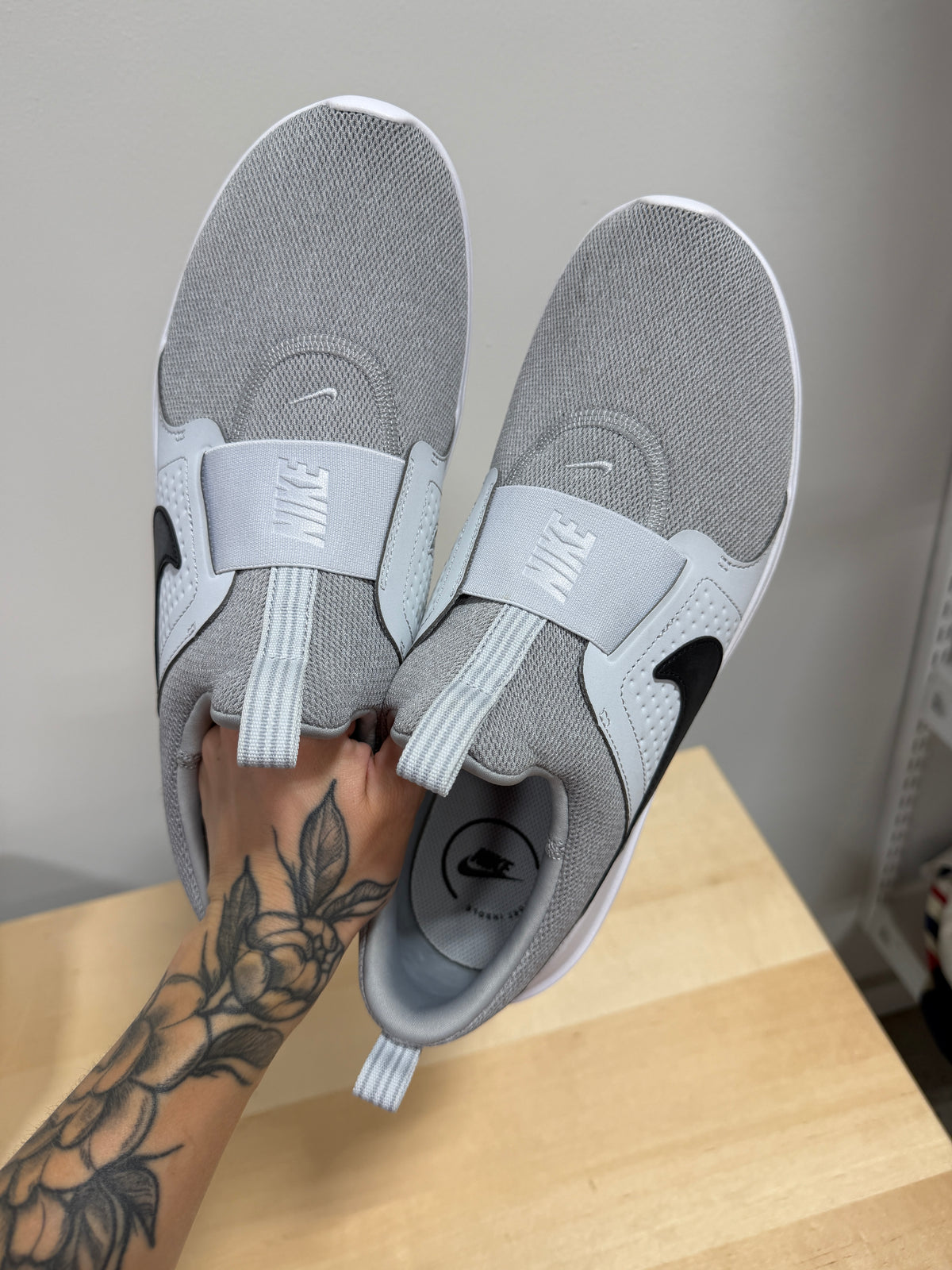 Nike AD Comfort 'Pure Platinum' Sz 12/13