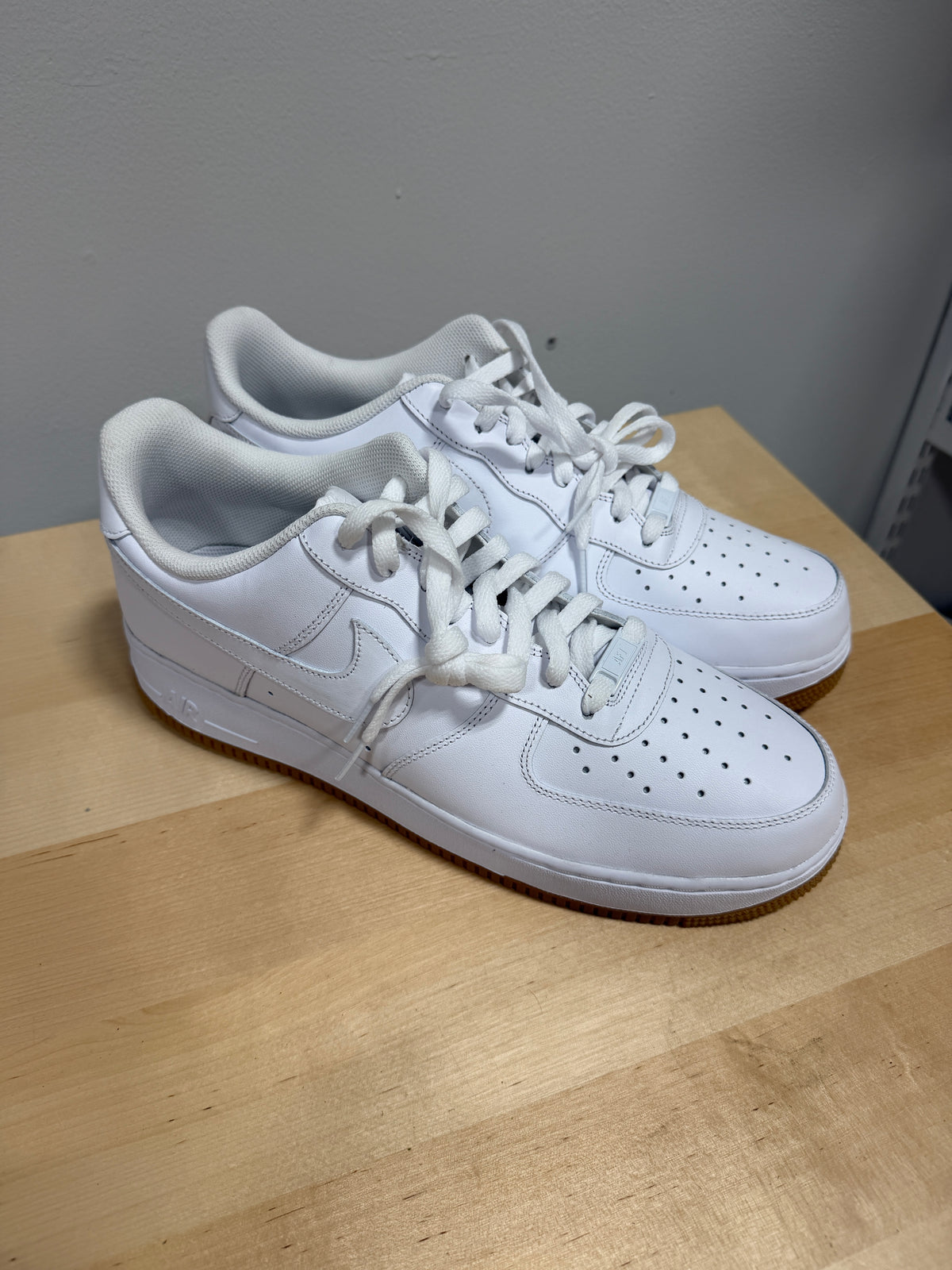 LIKE NEW  Nike Air Force 1 '07 "White Gum Light Brown" Sz 12