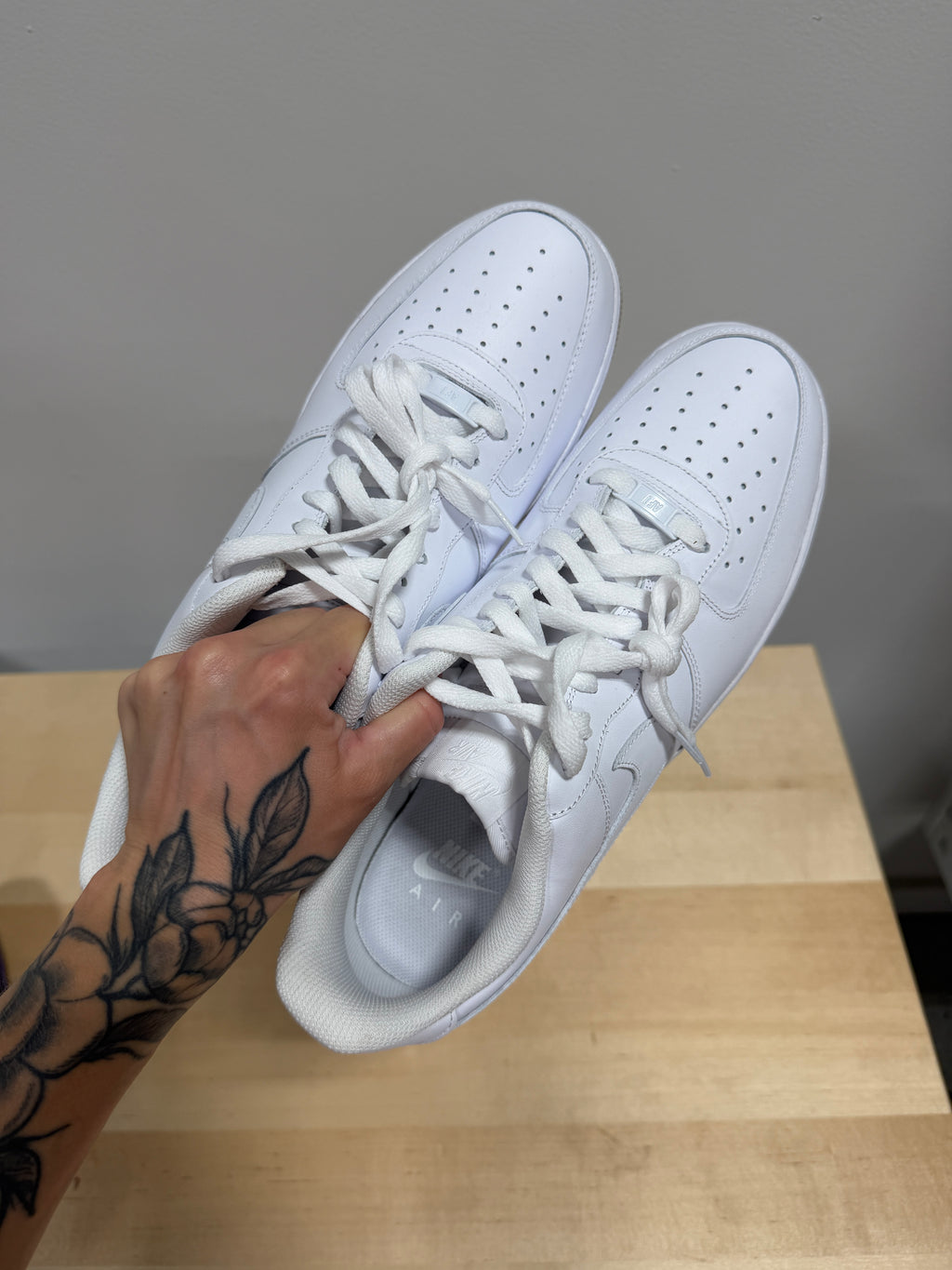 LIKE NEW  Nike Air Force 1 '07 "White Gum Light Brown" Sz 12