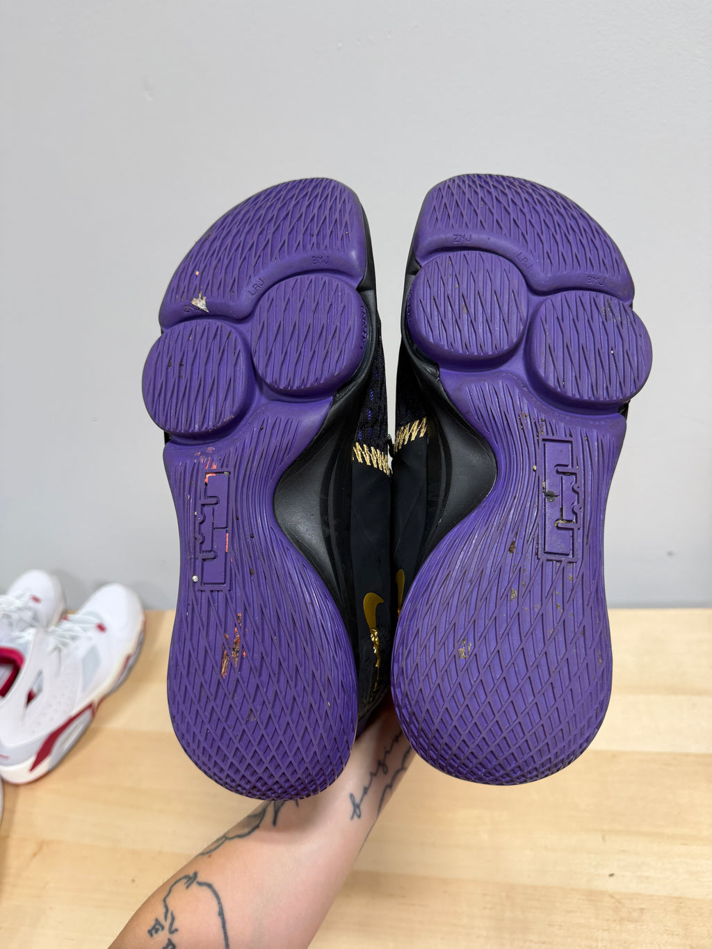 Nike LeBron Witness 5 'Lakers Sz 13
