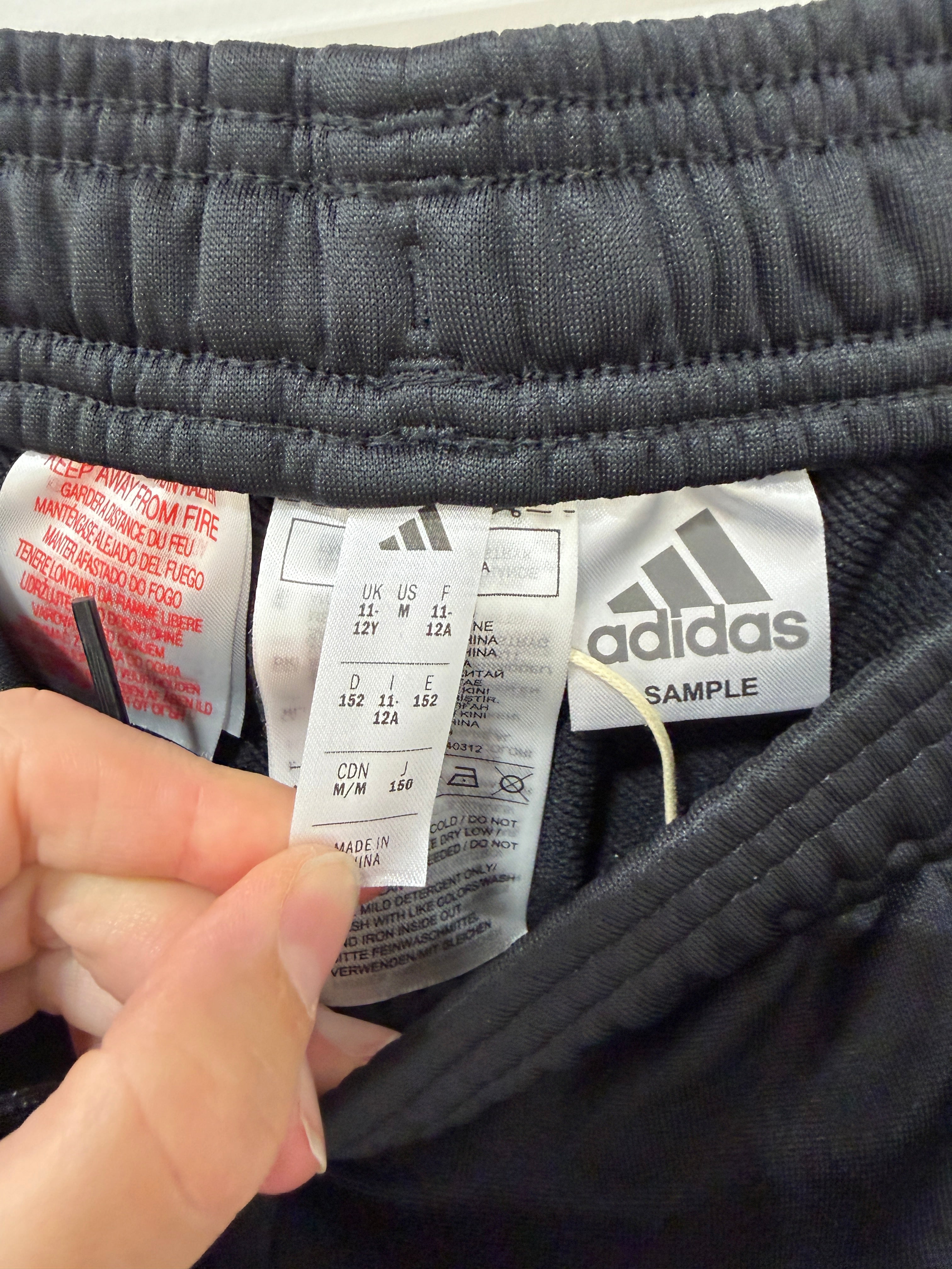 adidas Tiro 25 Essentials Woven Pant Youth Sz Medium
