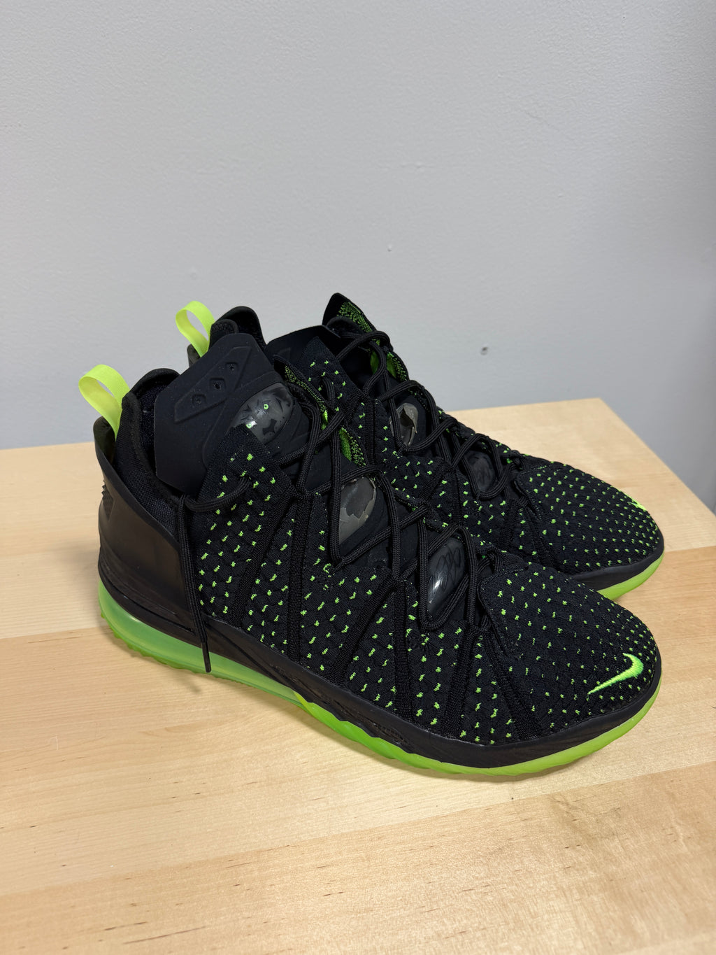 Nike LeBron 18 "Dunkman" Sz 12 *CRACKING