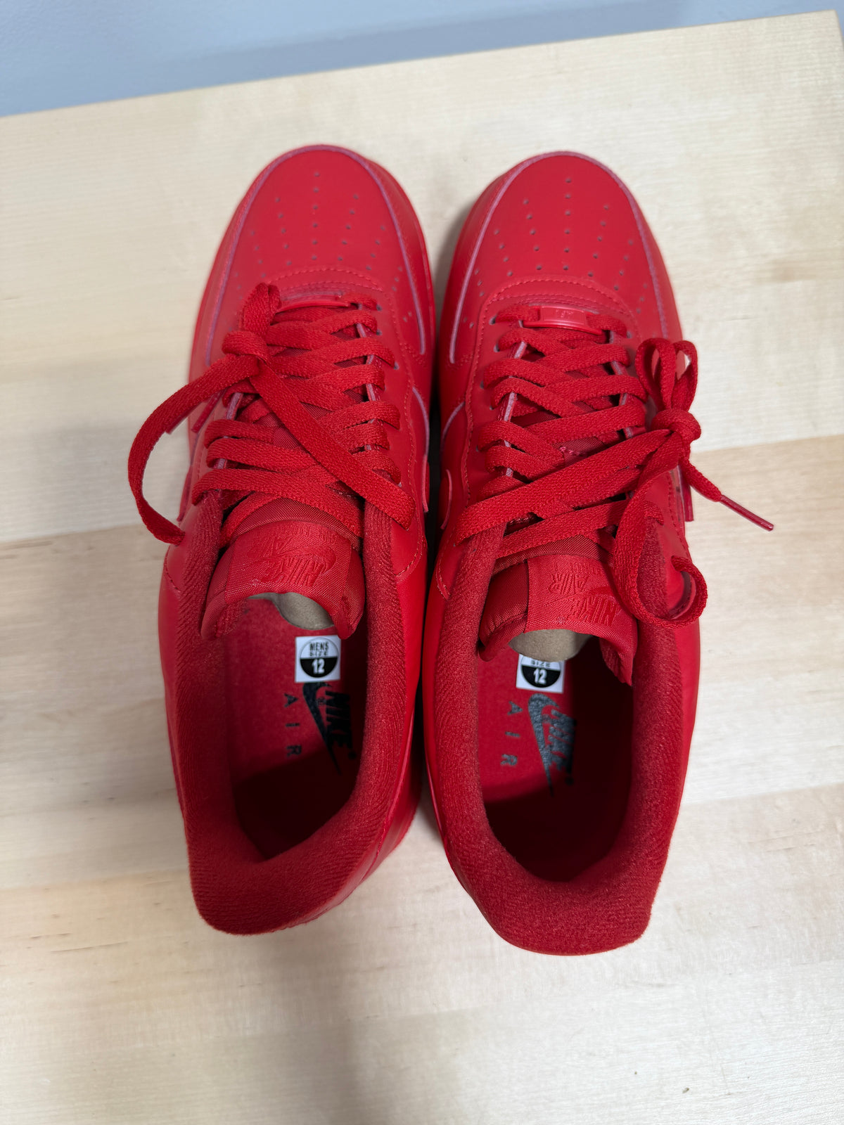 LIKE NEW Nike Air Force 1 Low red Sz 12