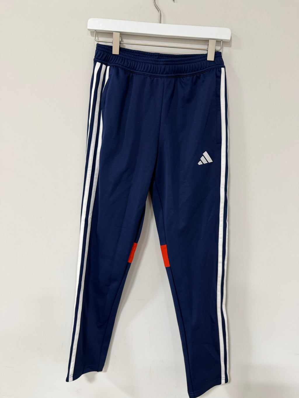 adidas Tiro 25 Essentials training pants Youth Medium