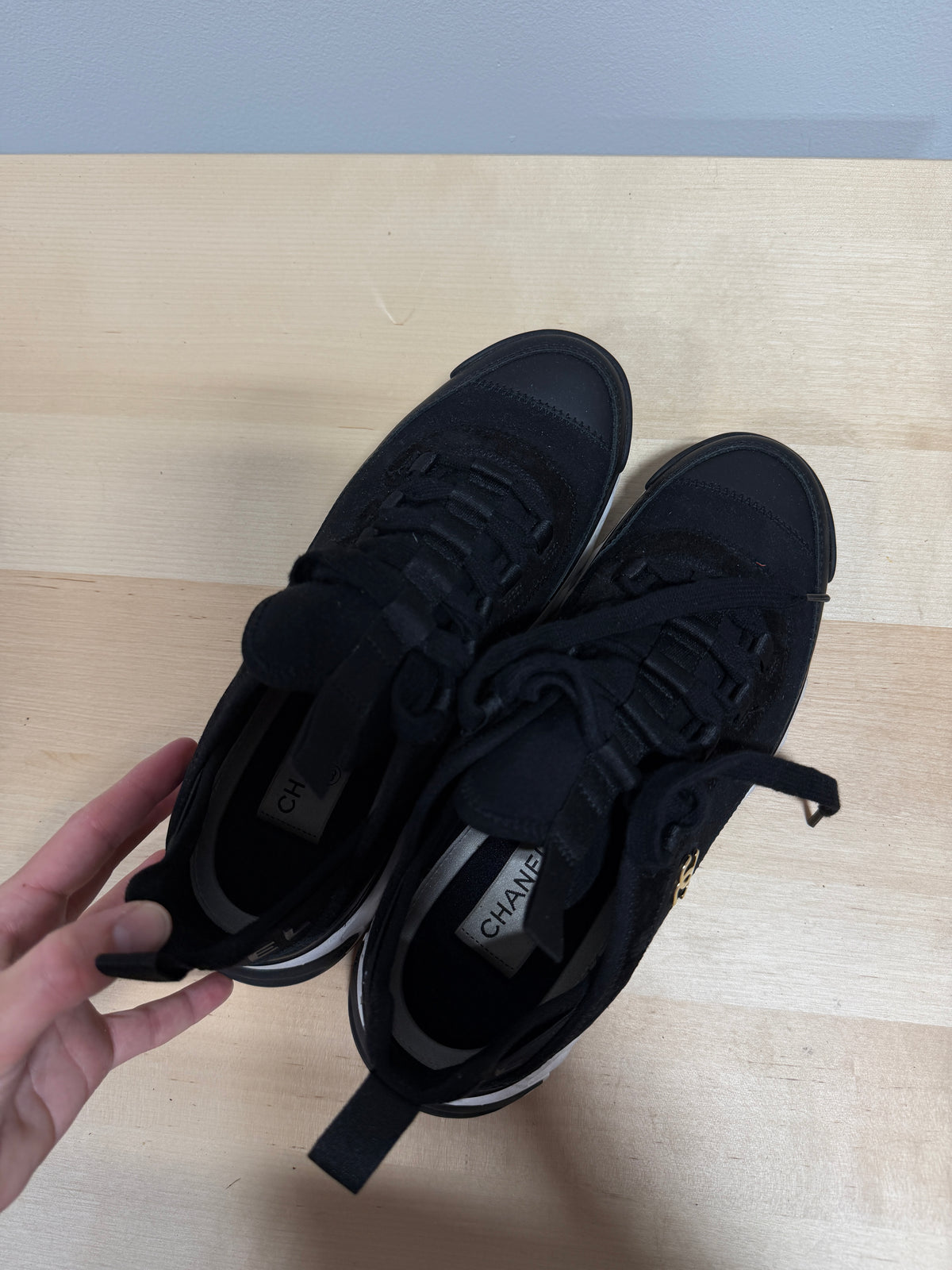 Chanel Velvet Calfskin & Mixed Fibers CC Sneakers Sz 8.5/39