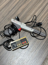 Load image into Gallery viewer, Nintendo NES Gray Light Zapper Gun - Gray OEM Original- Works
