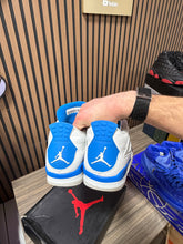 Load image into Gallery viewer, Nike Air Jordan 4. Military Blue 2012 Sz 12
