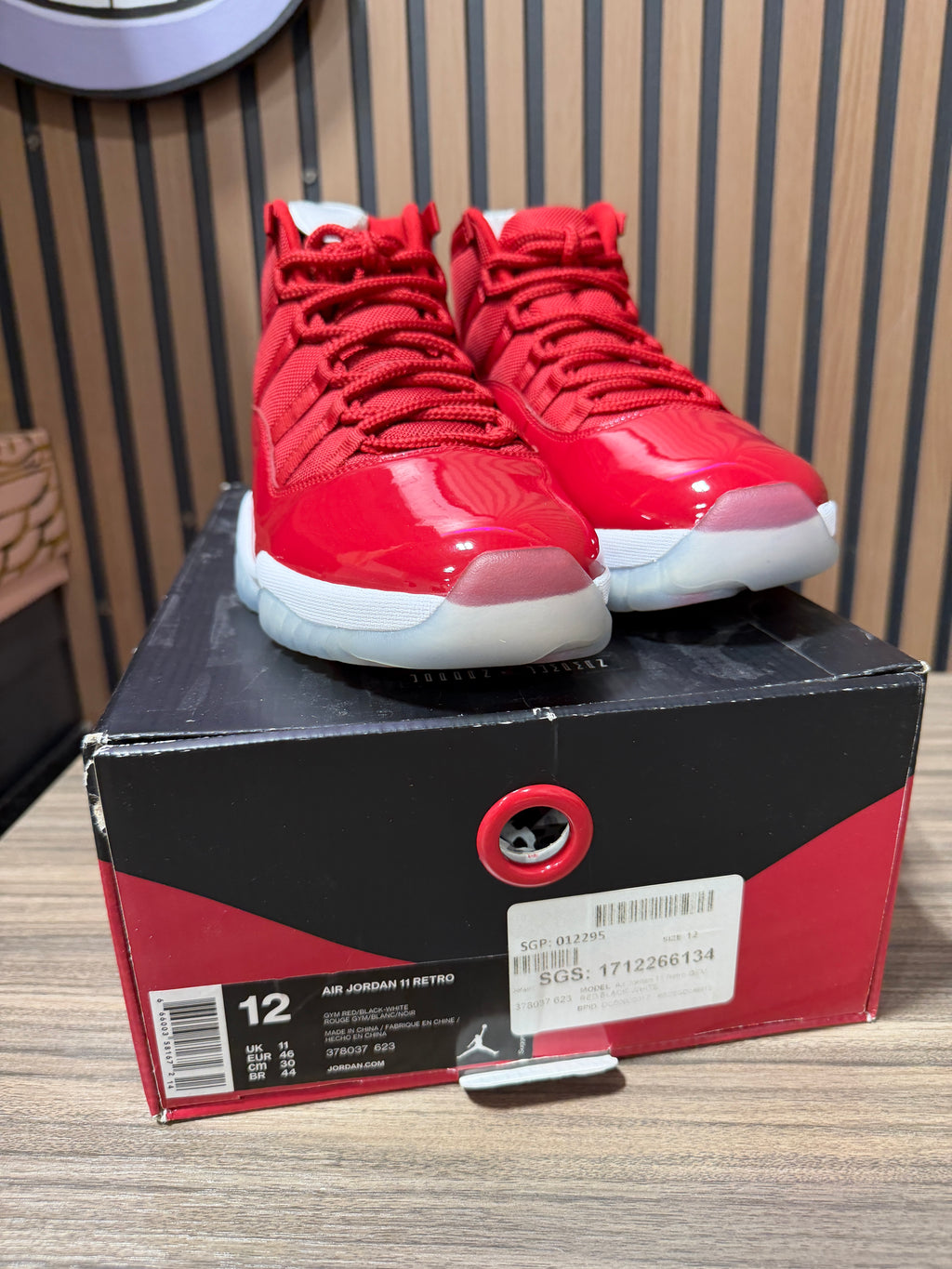 Nike Air Jordan 11 Retro "Win Like '96" Sz 12 New