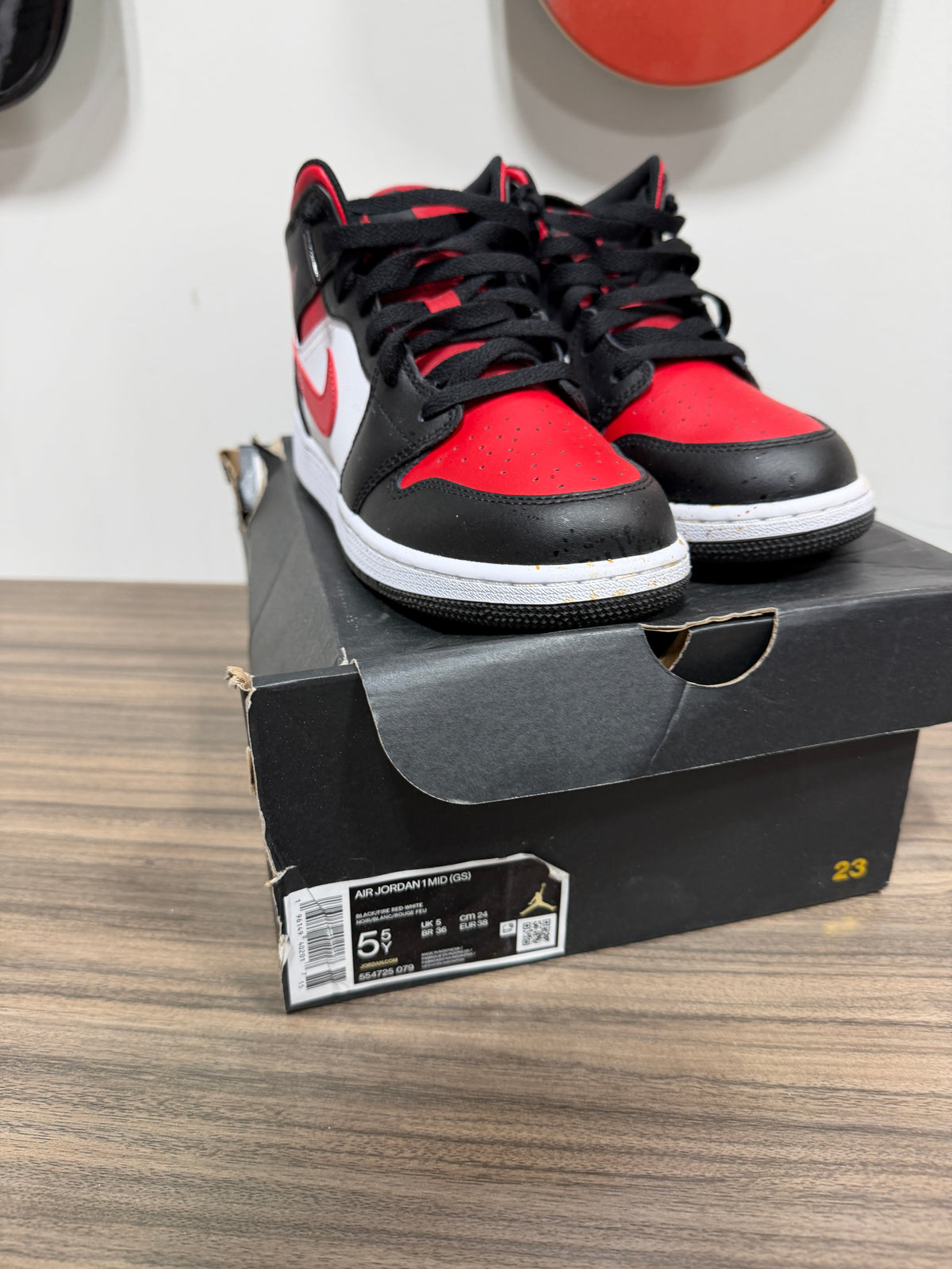 Air Jordan 1 Mid GS 'Black Fire Red' Sz 5.5Y