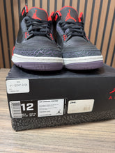 Load image into Gallery viewer, Jordan 3 Retro Crimson sz 12
