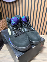 Load image into Gallery viewer, Nike Air Jordan 5 Retro Black Grape Sz 12
