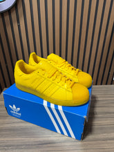 Load image into Gallery viewer, ADIDAS MEN SUPERSTAR ADICOLOR Yellow Sz 12
