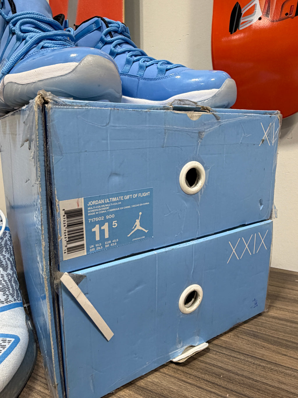NEW Air Jordan Ultimate Gift of Flight Pack Sz 11.5