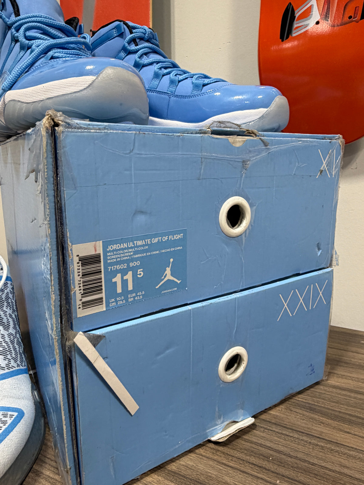 NEW Air Jordan Ultimate Gift of Flight Pack Sz 11.5