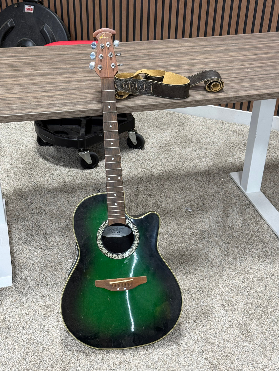 Ovation Celebrity Electric Acoustic Guitar Read Description