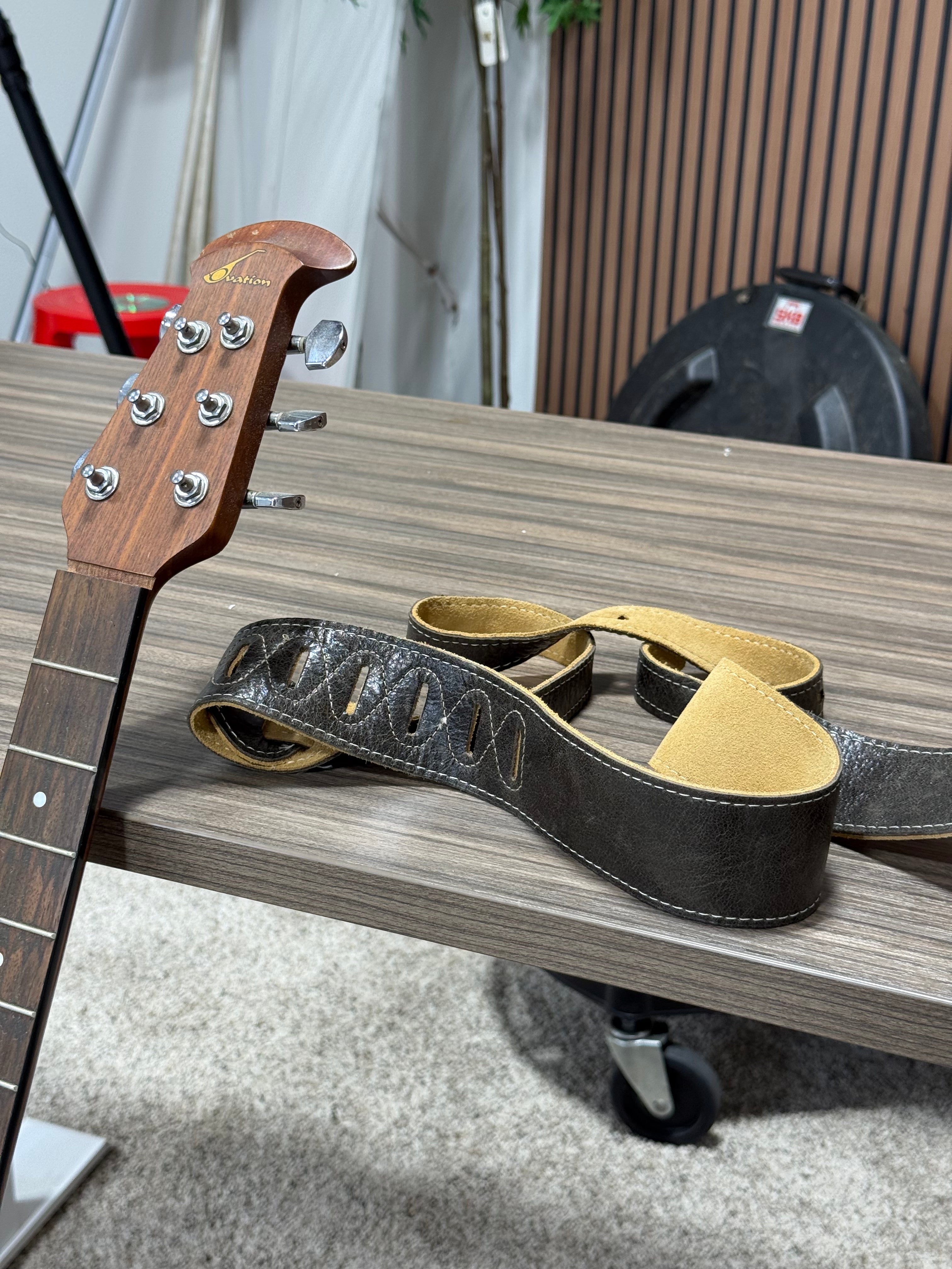 Ovation Celebrity Electric Acoustic Guitar Read Description