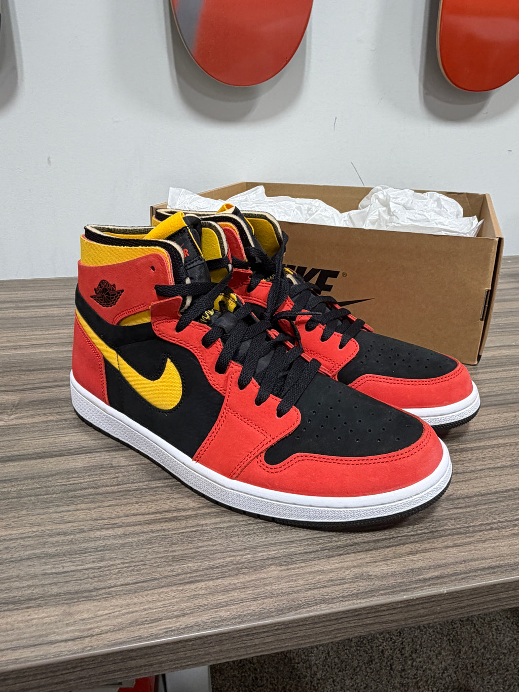 Air Jordan 1 High Zoom Comfort "Chile Red" Sz 12