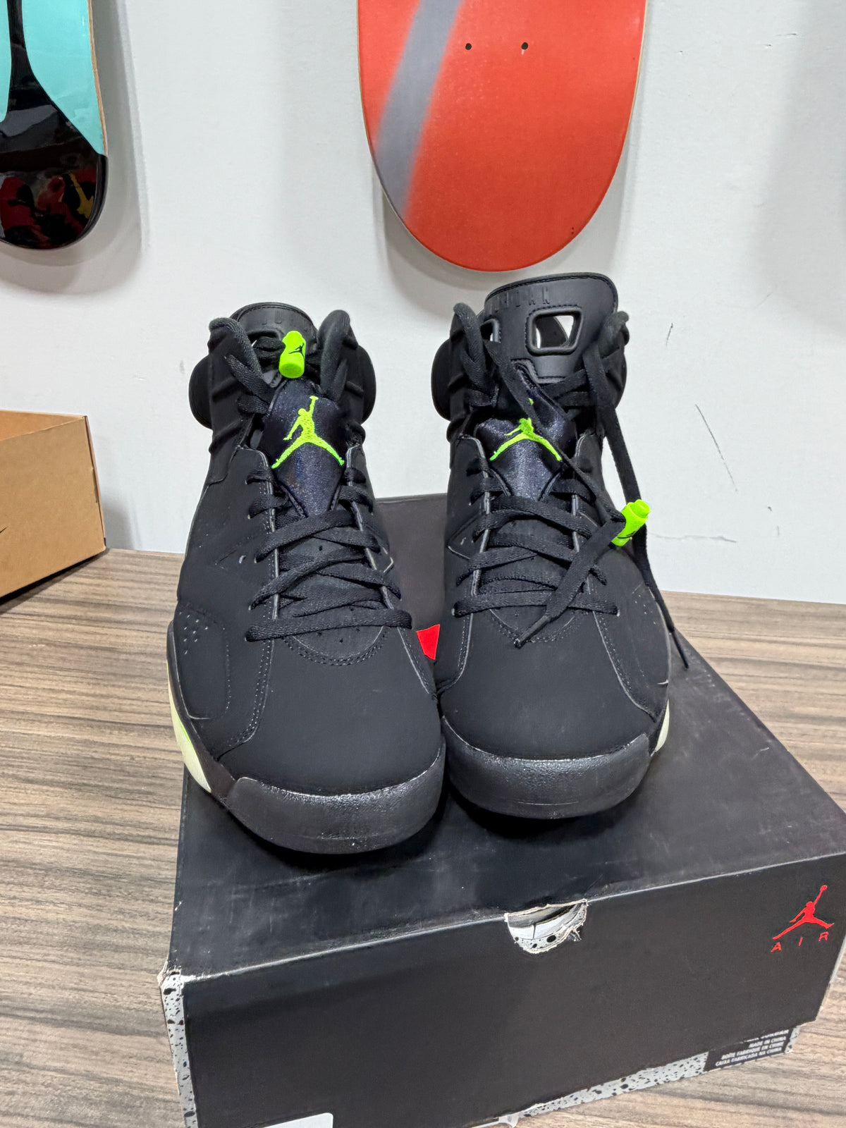 NEW Air Jordan 6 Retro 'Electric Green' Sz 13