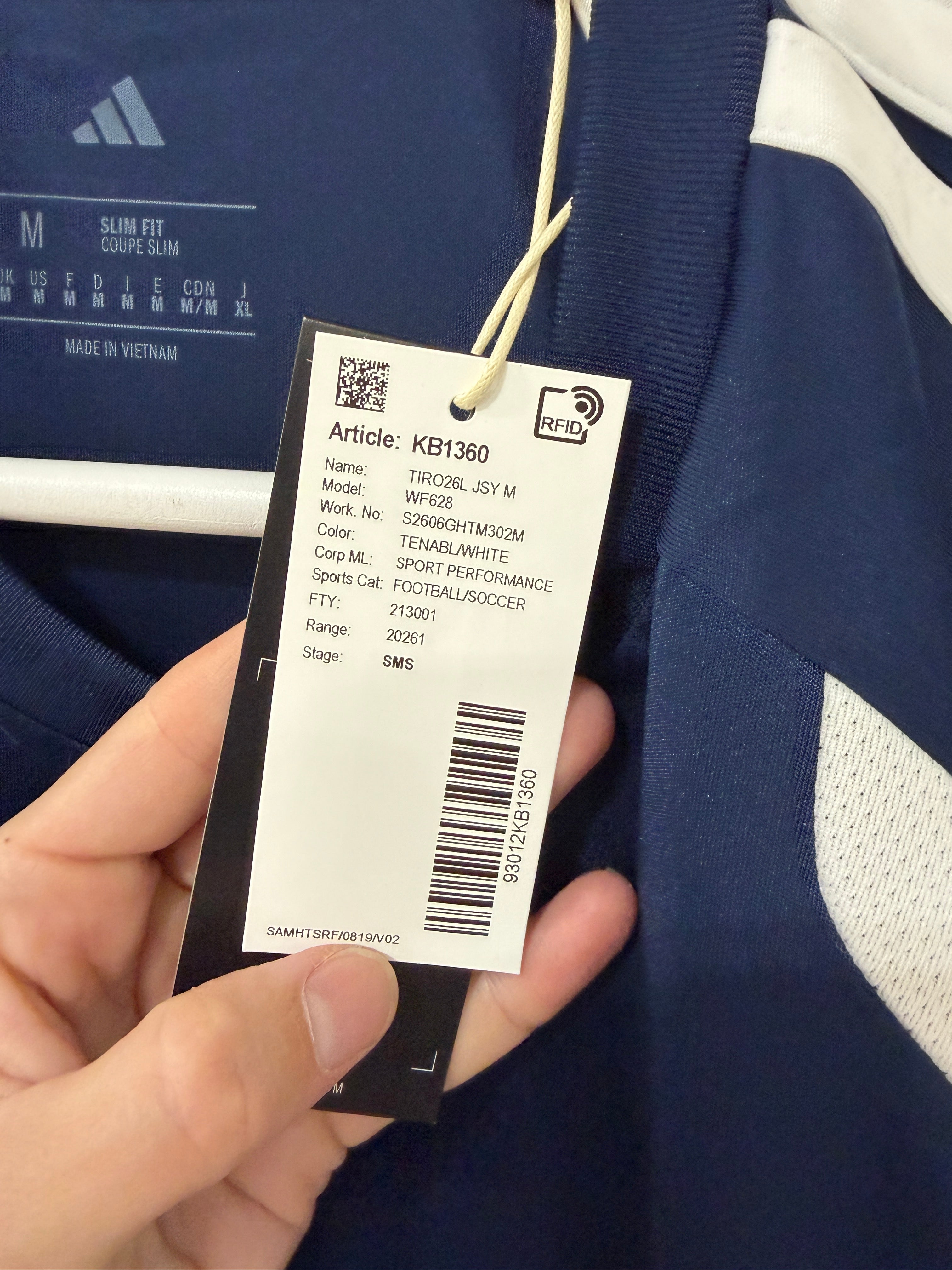 Adidas Tiro 26 League jersey Mens size Medium