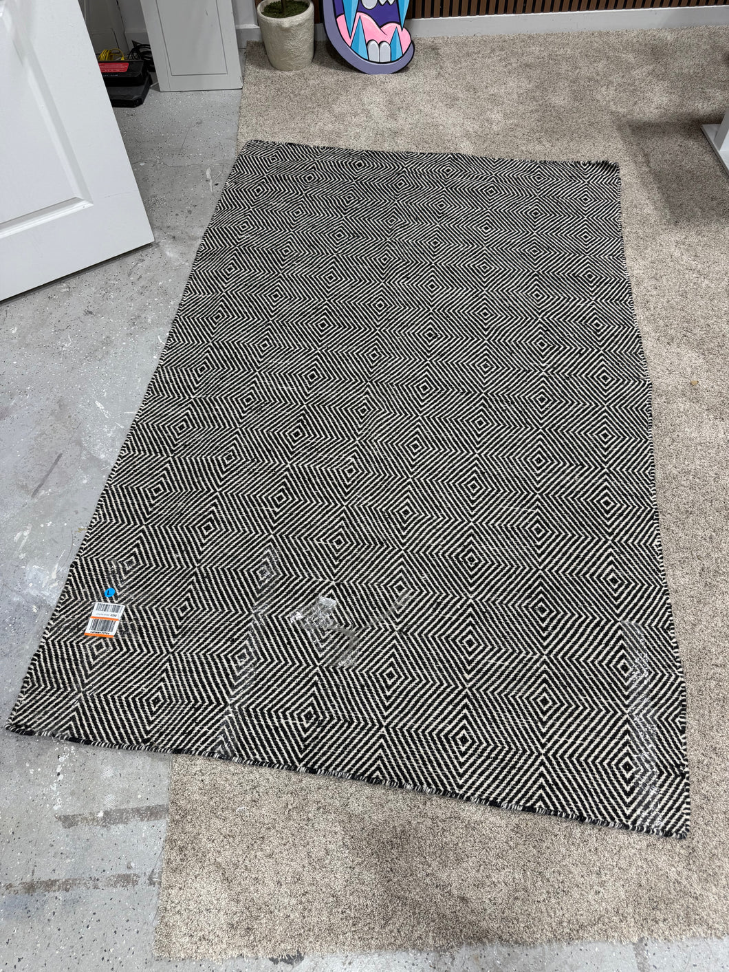 nuLOOM Ago Geometric Wool Area Rug, 5x8, Black