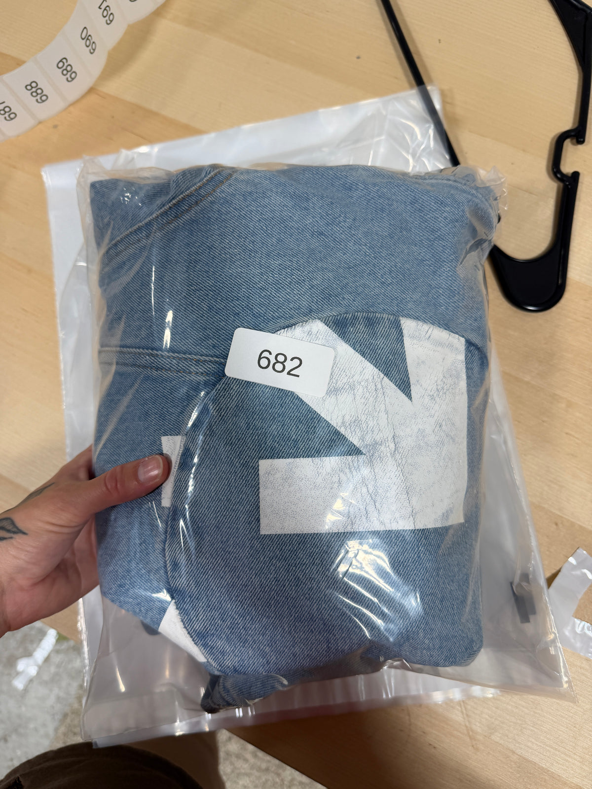 Off-White Arrow Twist Denim Jacket Sz XXL