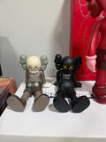 Kaws | HOLIDAY TAIPEI Collection Set Black and grey