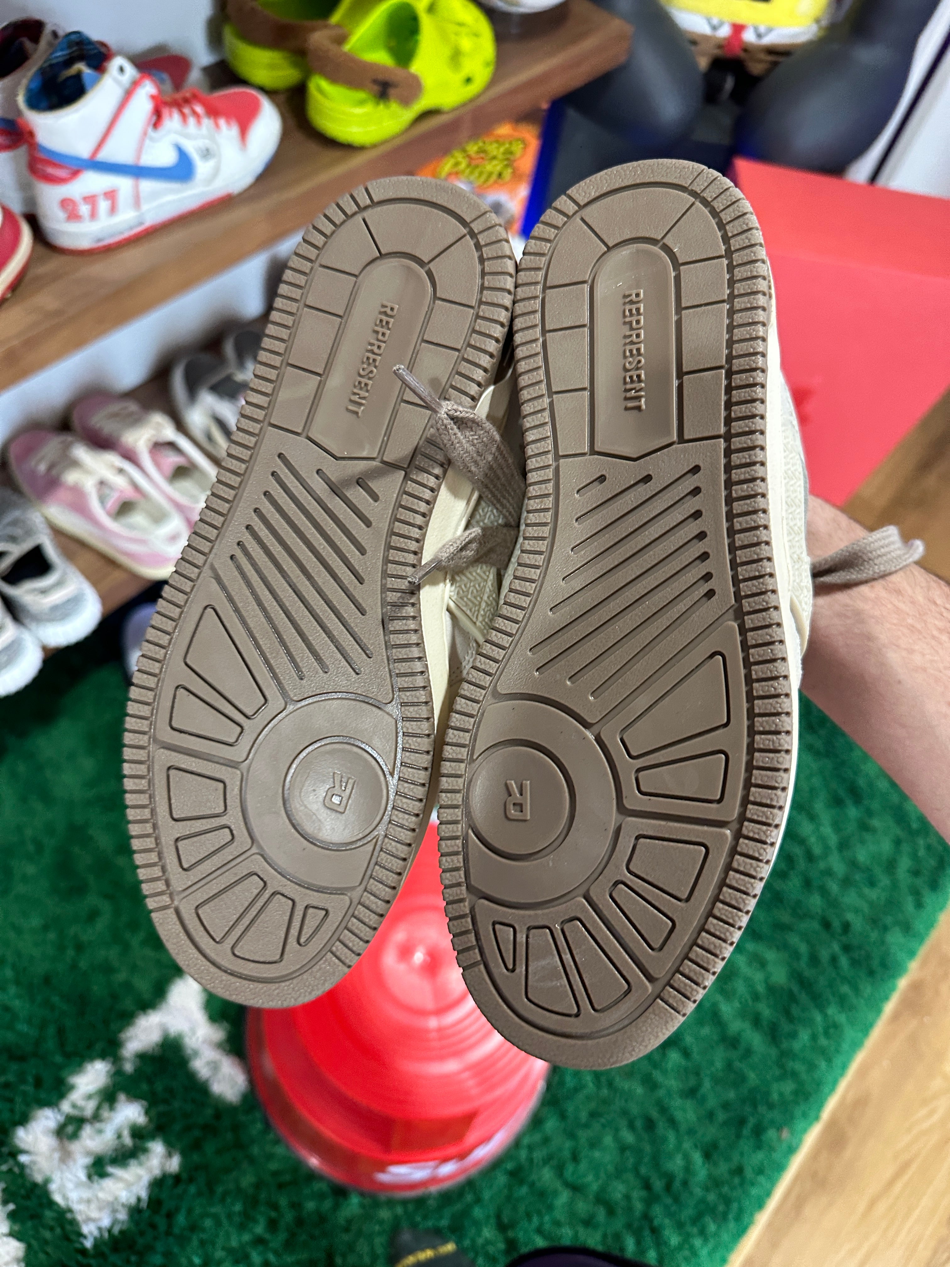 Represent Bully Sneaker Sz W 7.5 (US)