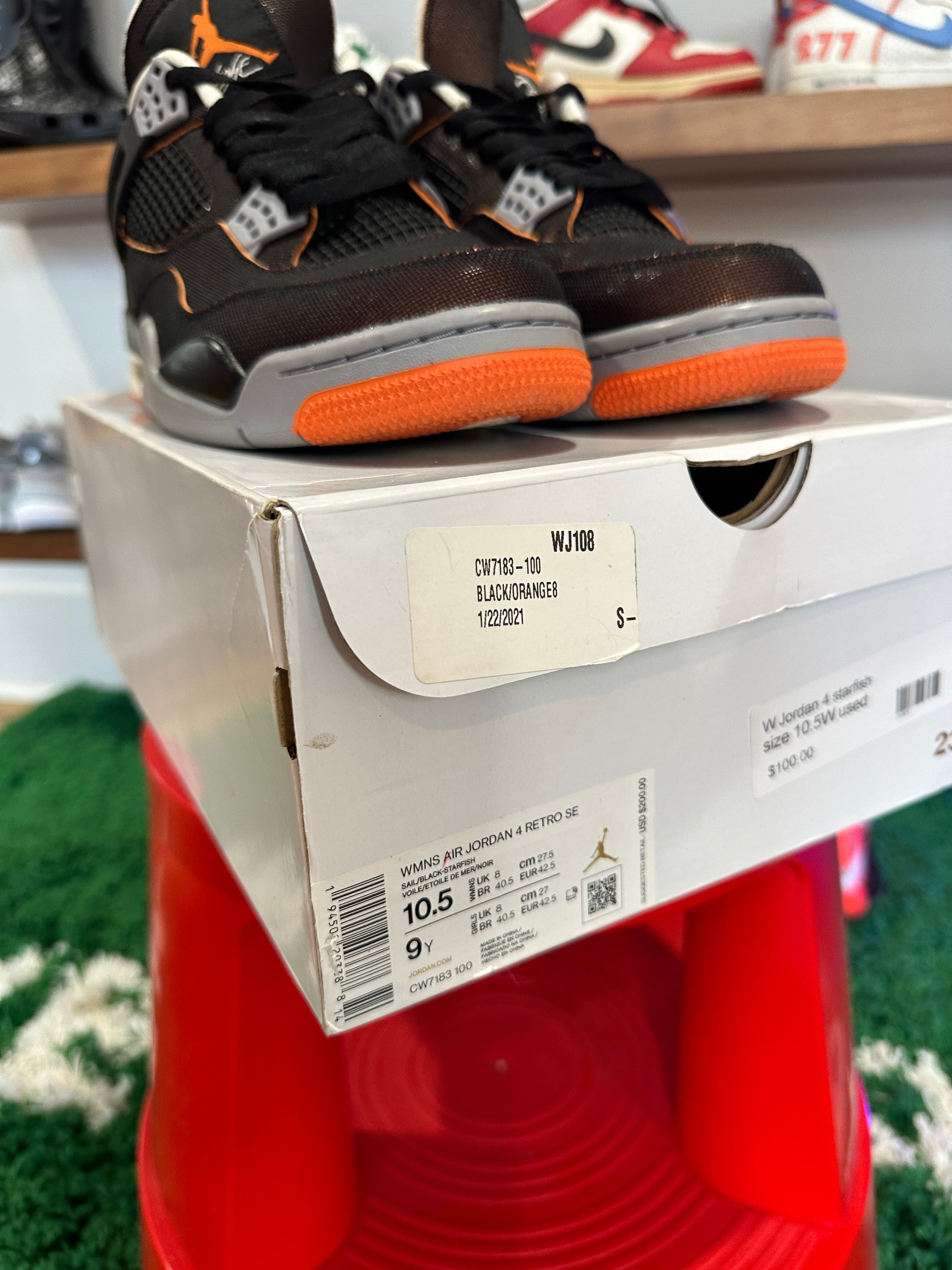 Jordan 4 Starfish Sz 9