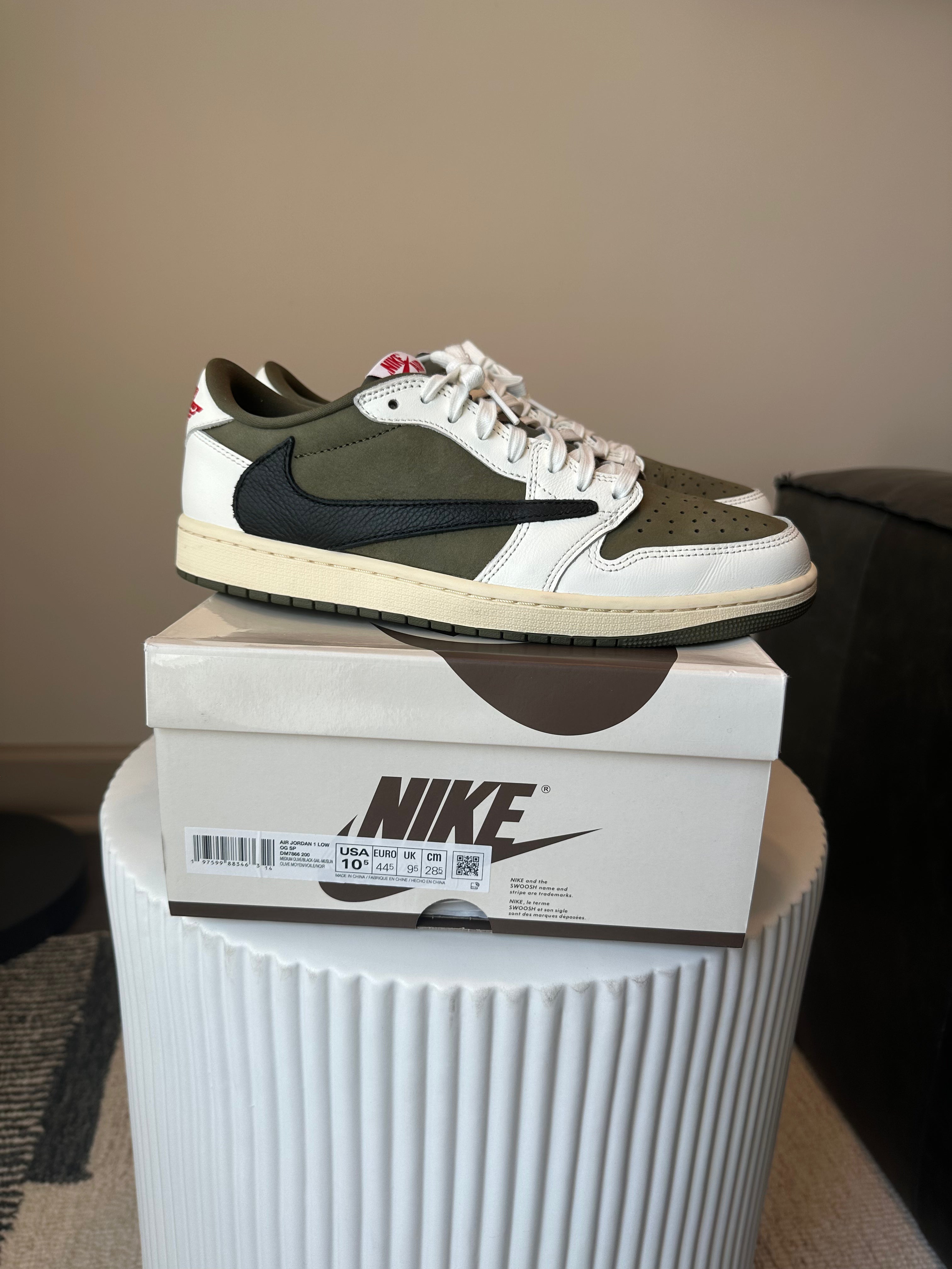 Jordan 1 Retro Low OG SP Travis Scott Medium Olive Sz 10.5
