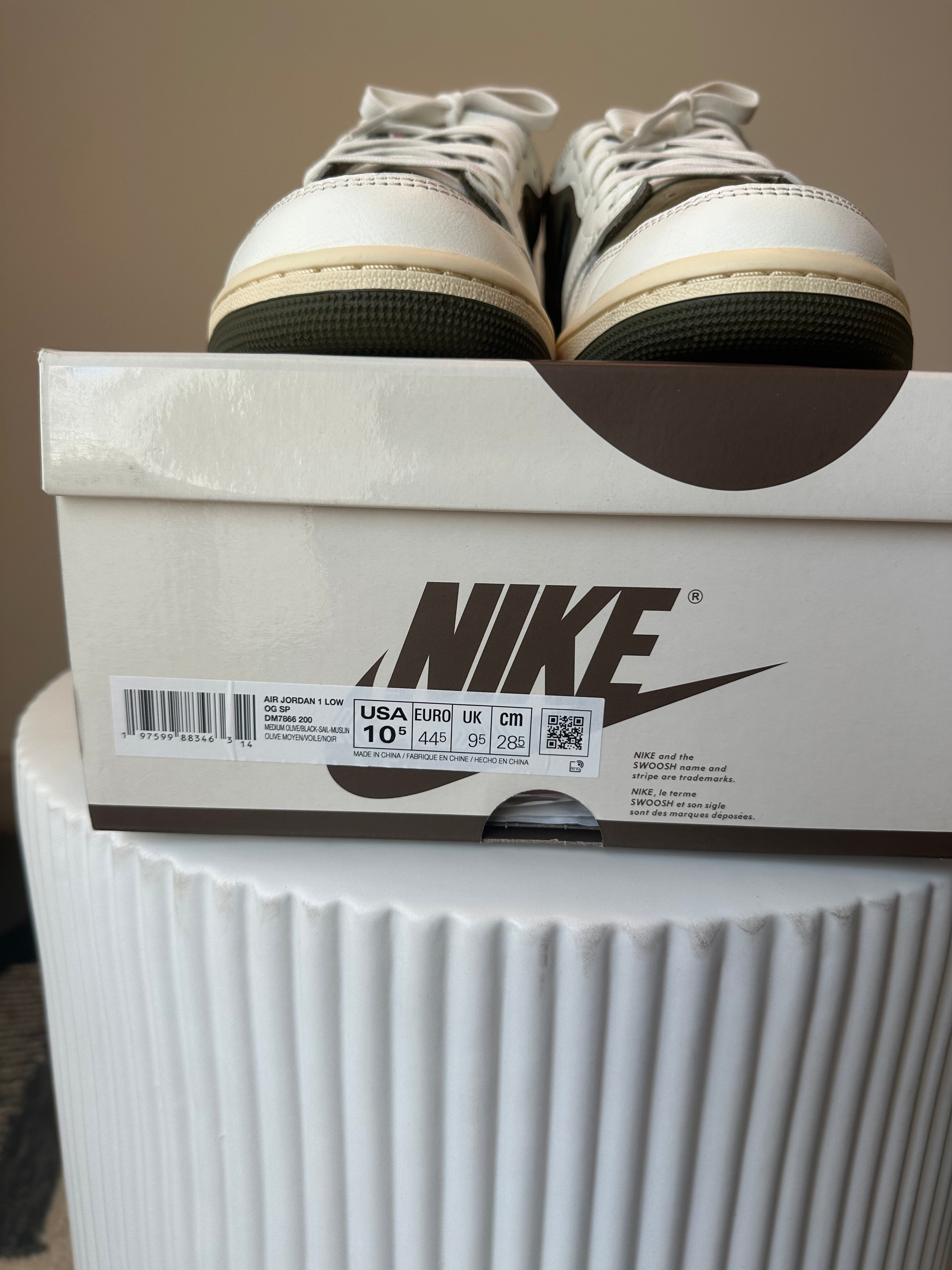Jordan 1 Retro Low OG SP Travis Scott Medium Olive Sz 10.5