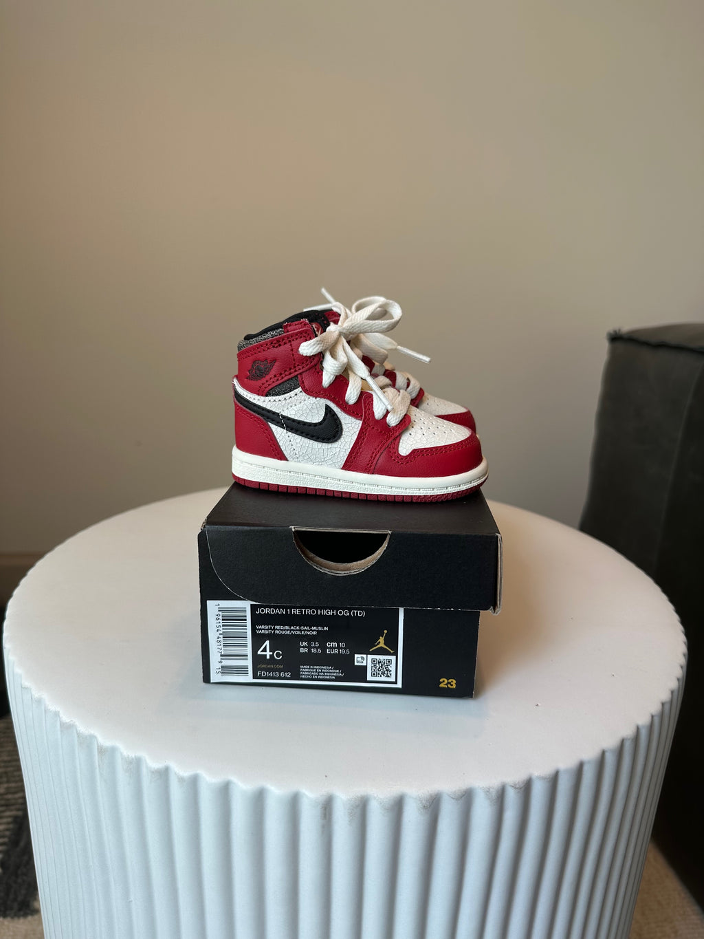 Jordan 1 Retro High OG Chicago Lost and Found Sz 4C