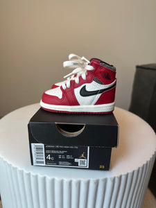 Jordan 1 Retro High OG Chicago Lost and Found Sz 4C