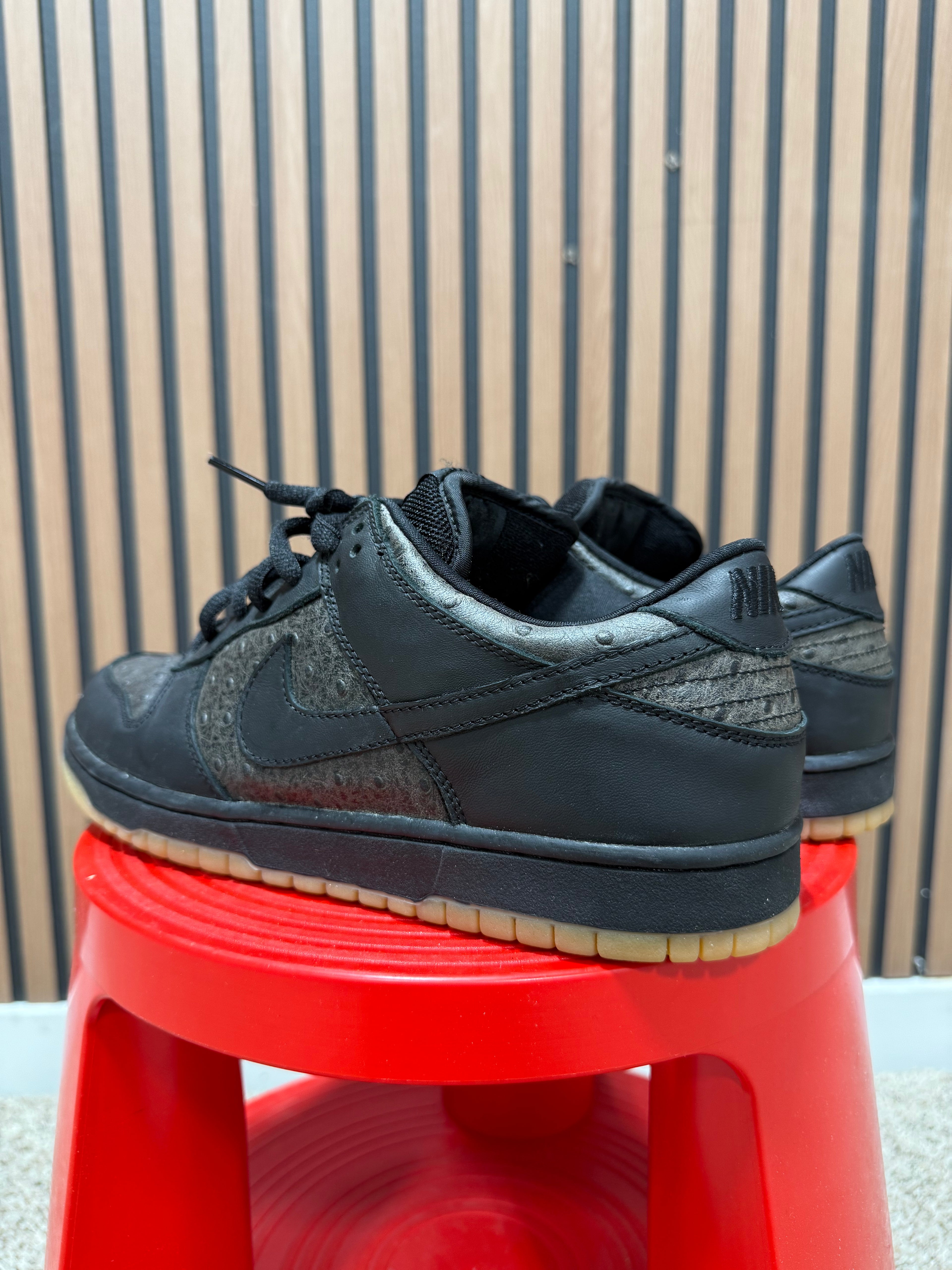 Nike SB Dunk Low Ostrich Sz 10.5 No Box