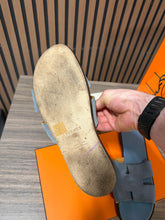 Load image into Gallery viewer, Hermes Mens Sandals Size 46 (M12)
