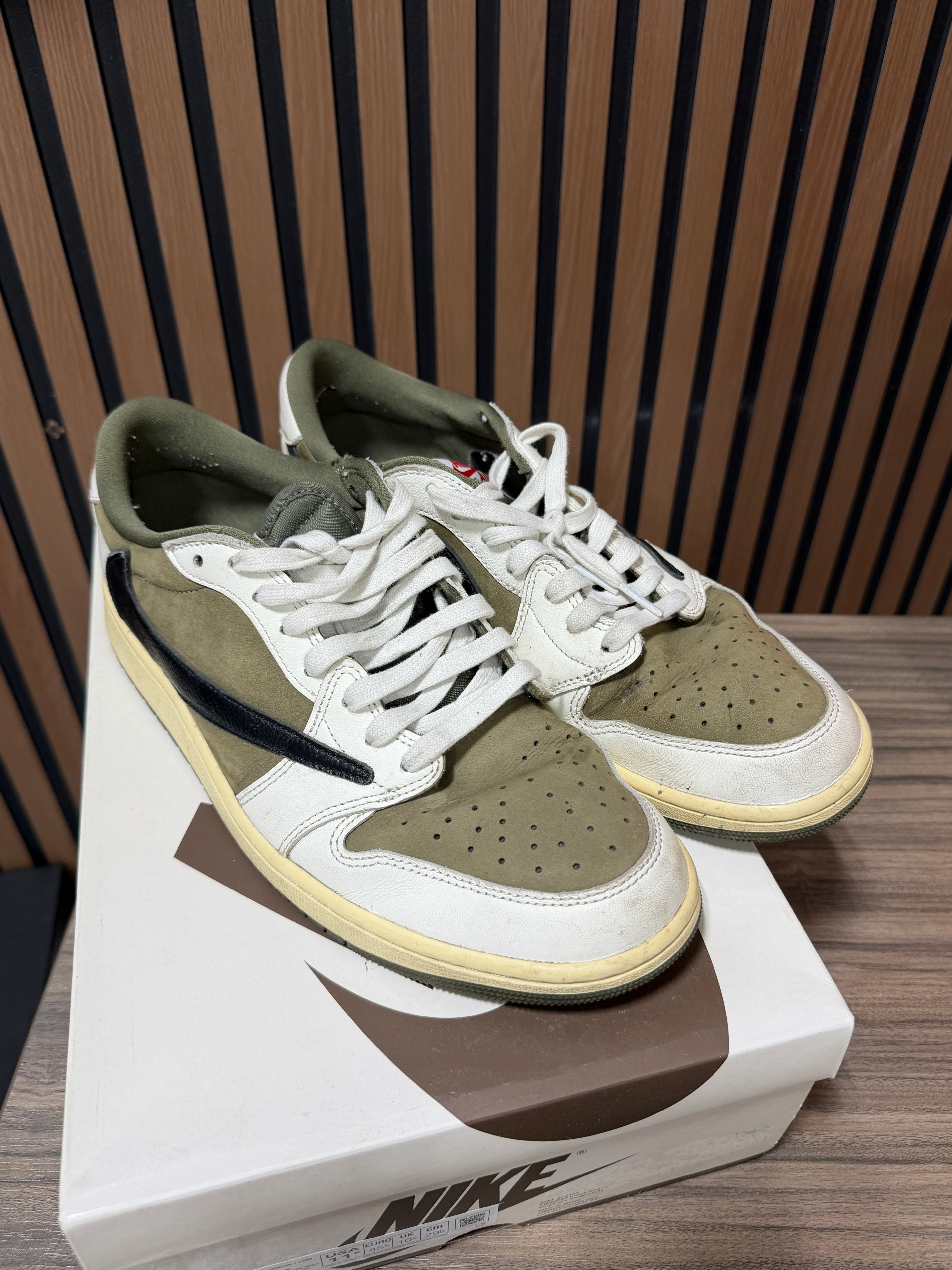 Travis Scott Jordan 1 Low Medium Olive Sz 11.5