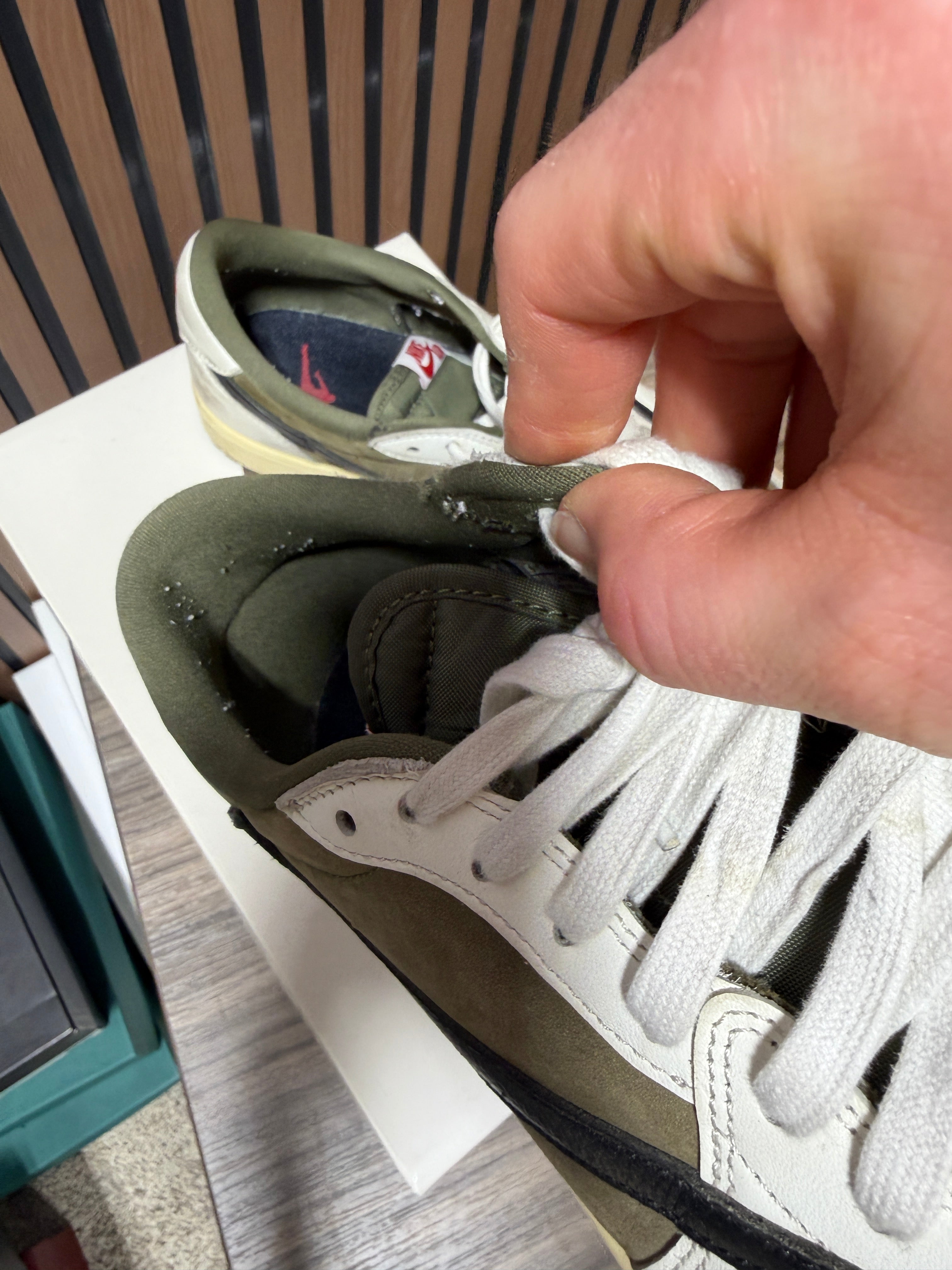 Travis Scott Jordan 1 Low Medium Olive Sz 11.5