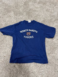 Champion North Dakota Tiger TShirt Sz M