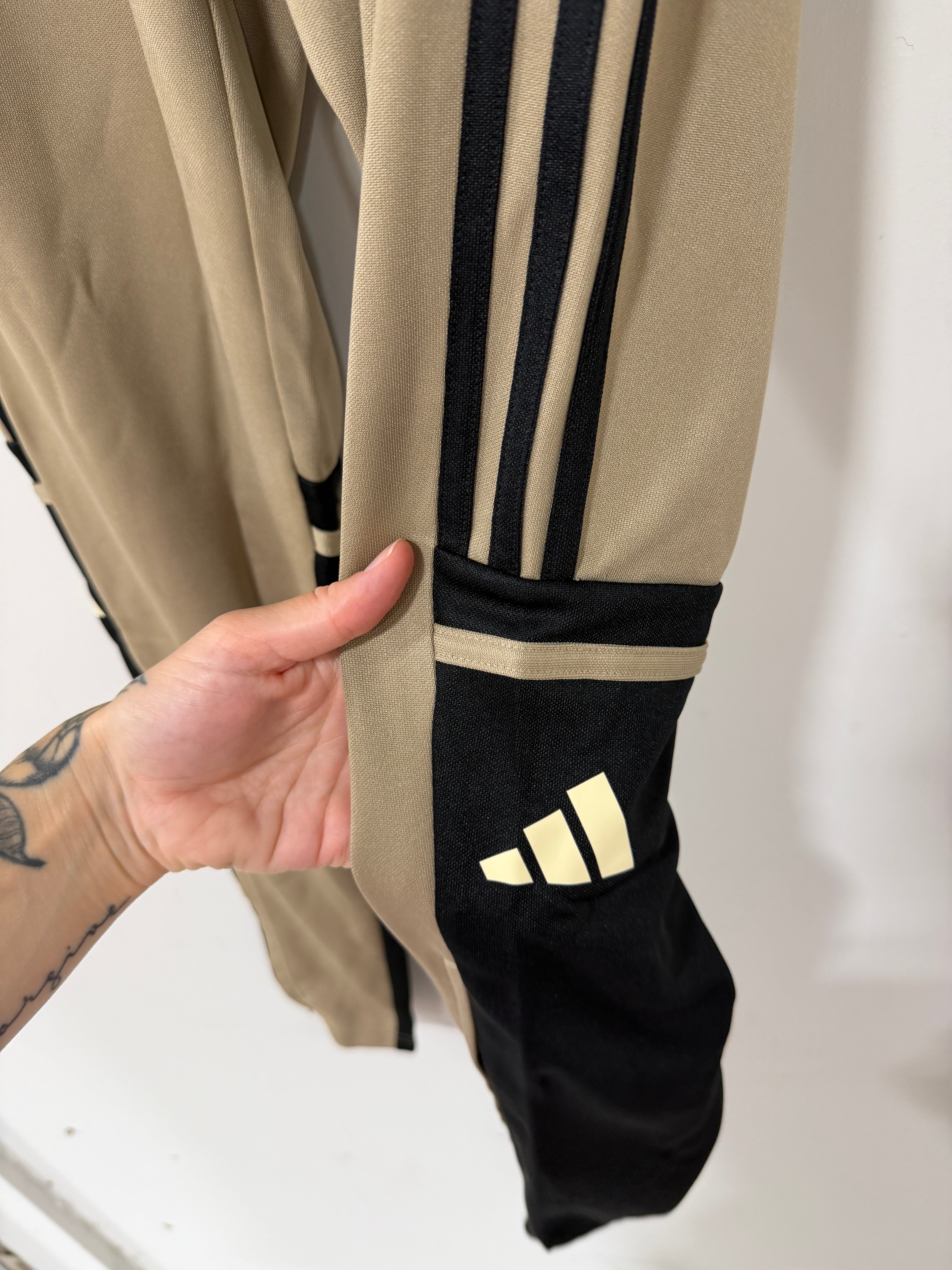 Adidas Squadra 25 training pants women's Beige S Small