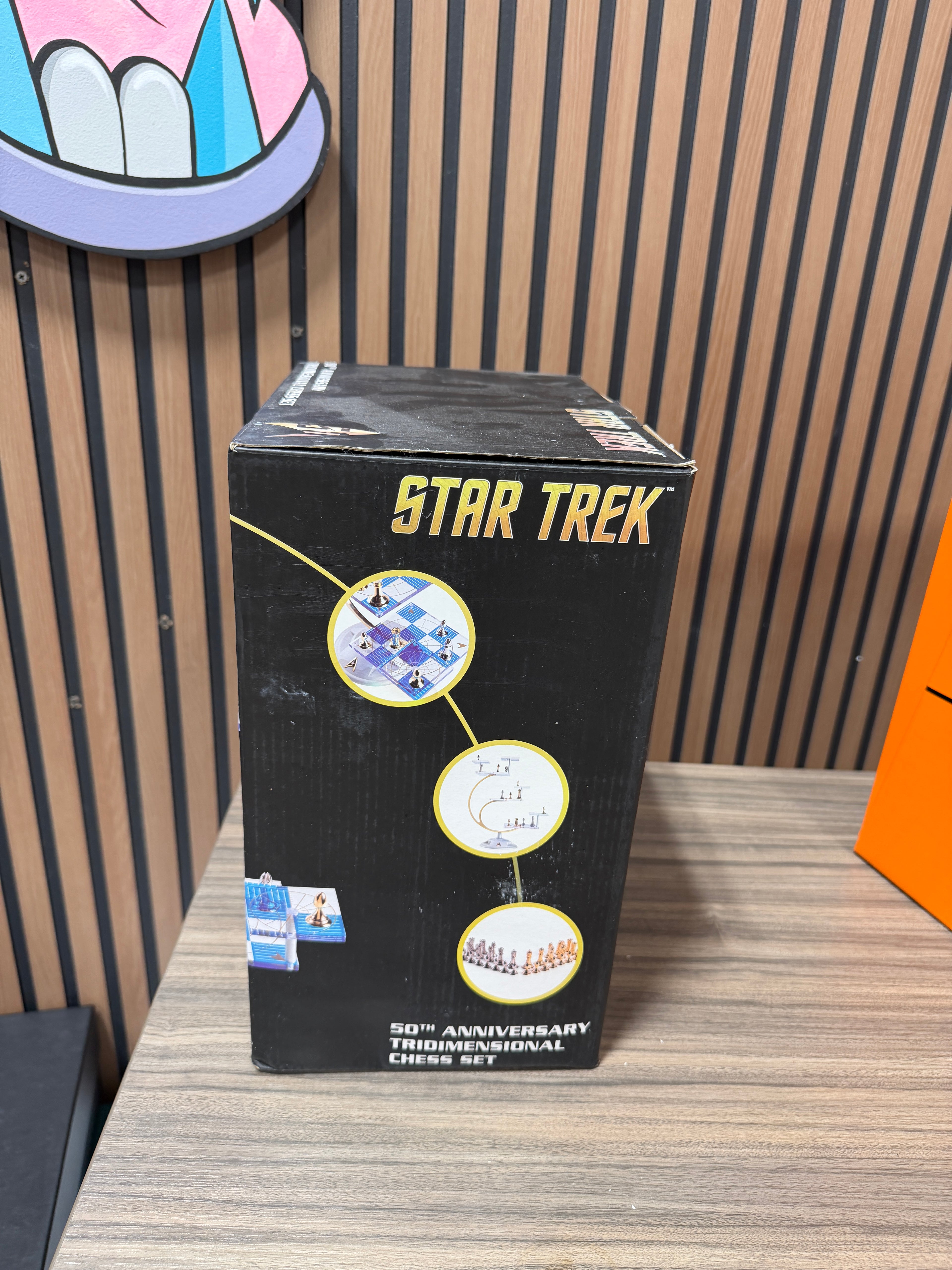 Star Trek Tridimensional 3D Chess Board - Vintage 1994 Par Pic.